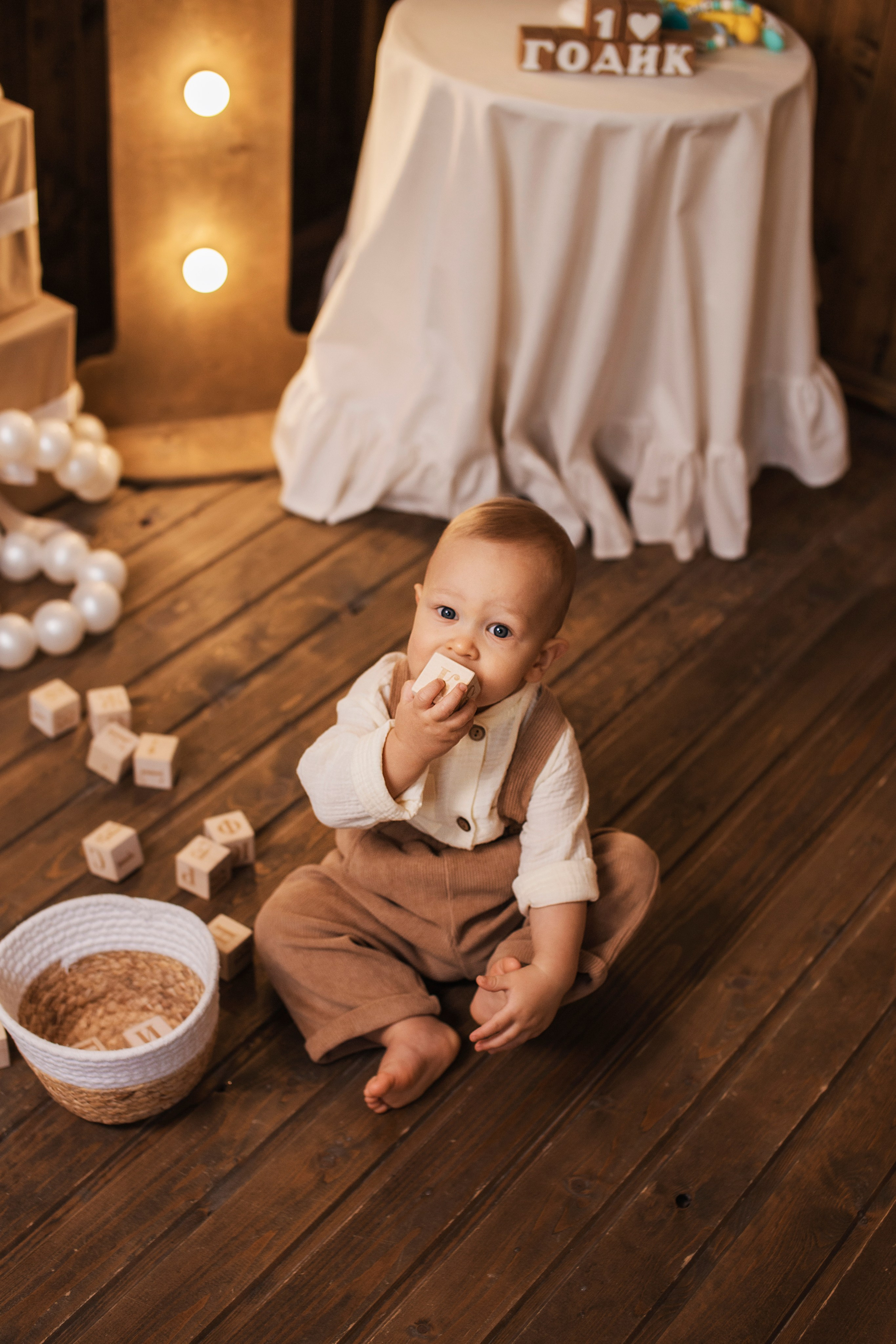 Годовасии в студиях. Семейный фотограф в Саратове
