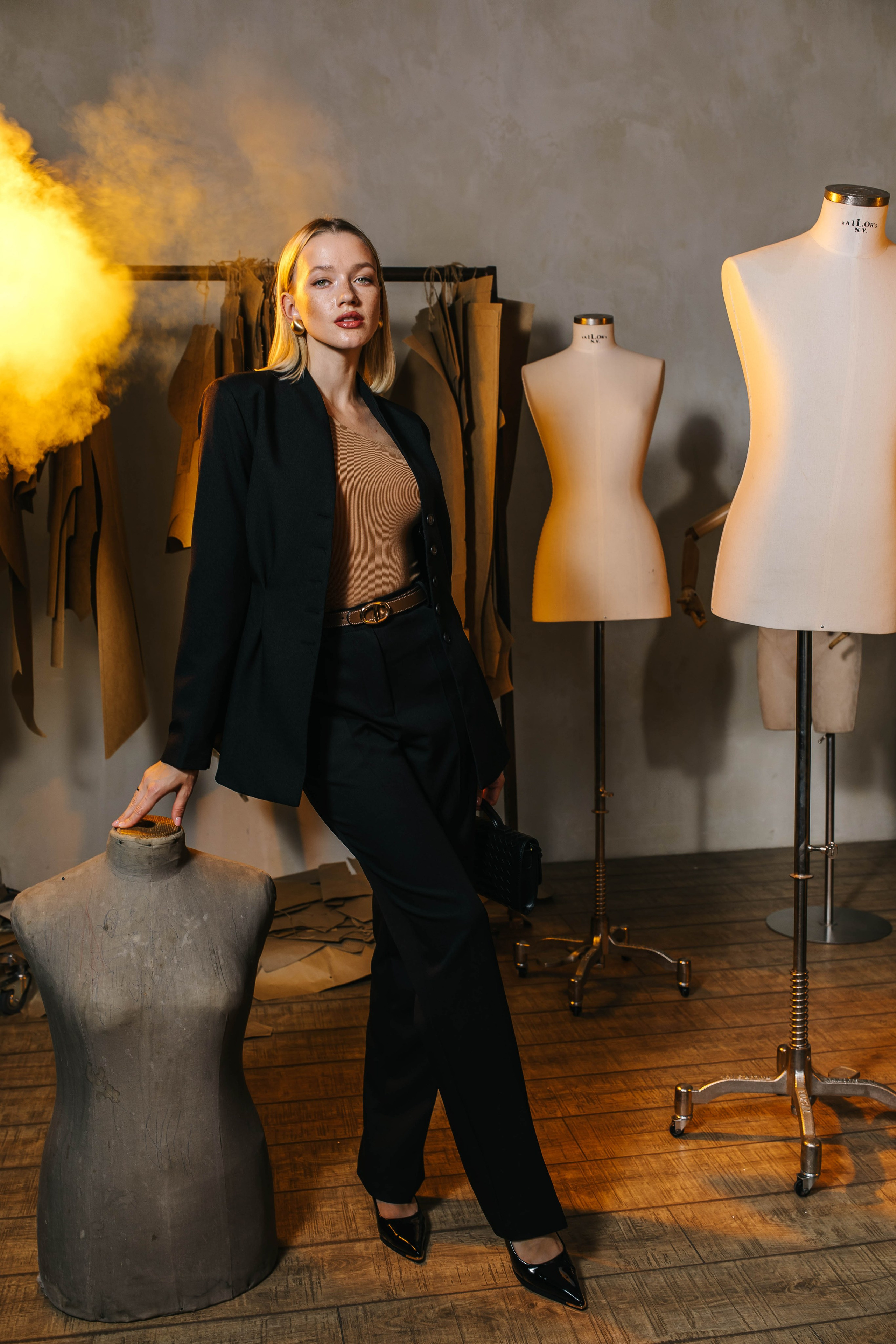 Реклама Брюк. Профессиональный фотограф