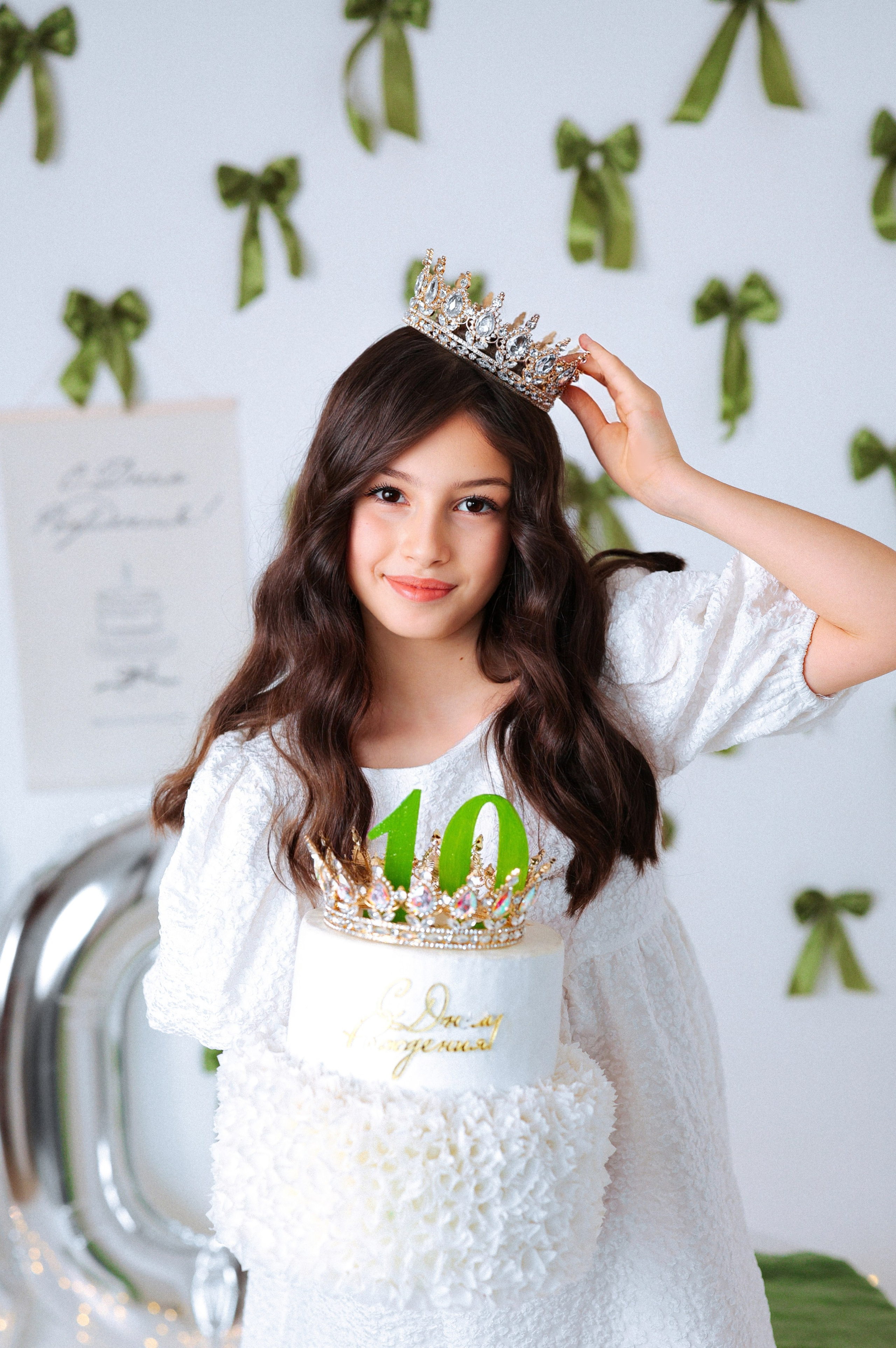 Малышки Антураж