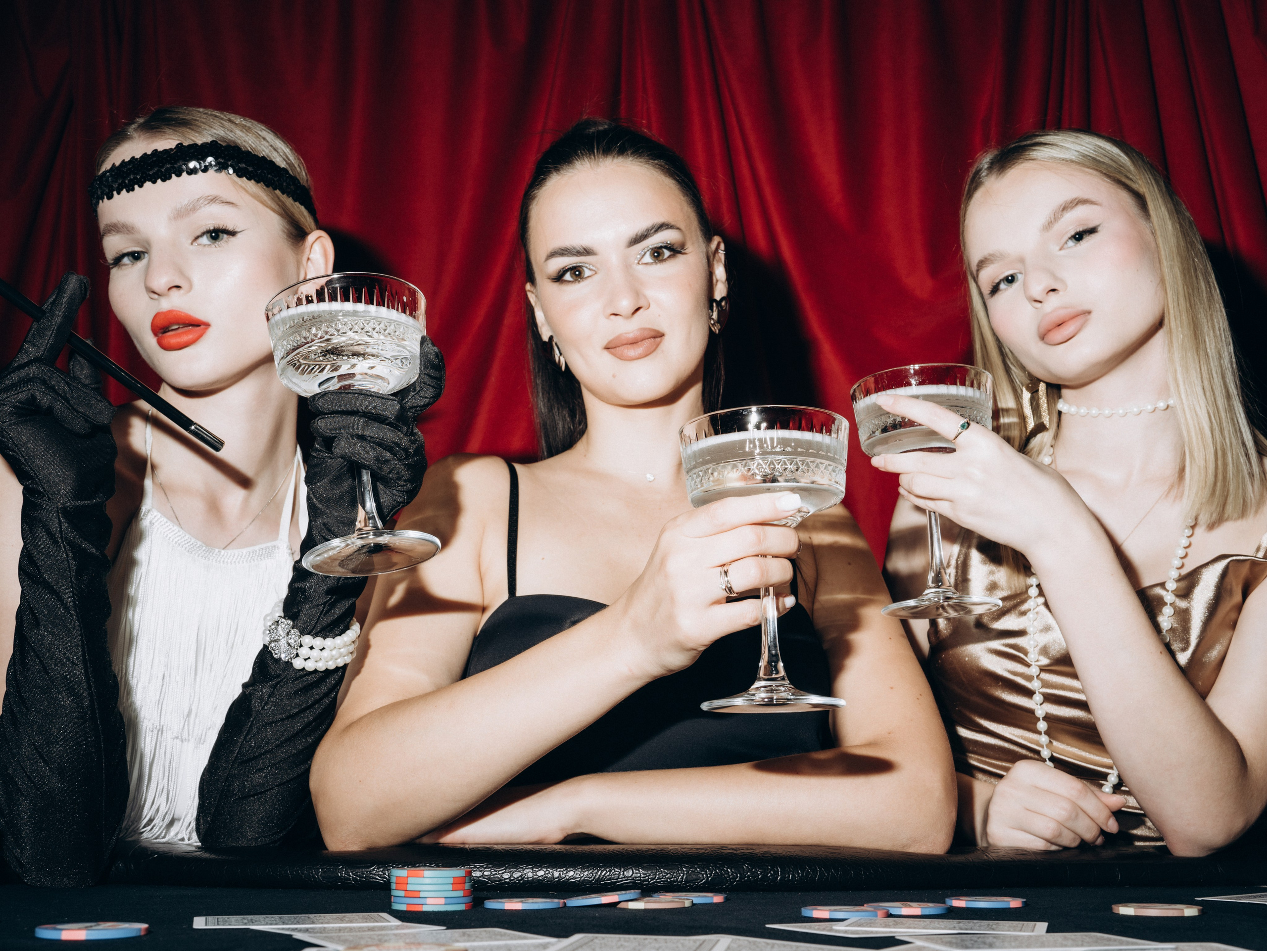 Покерный клуб QUEENS