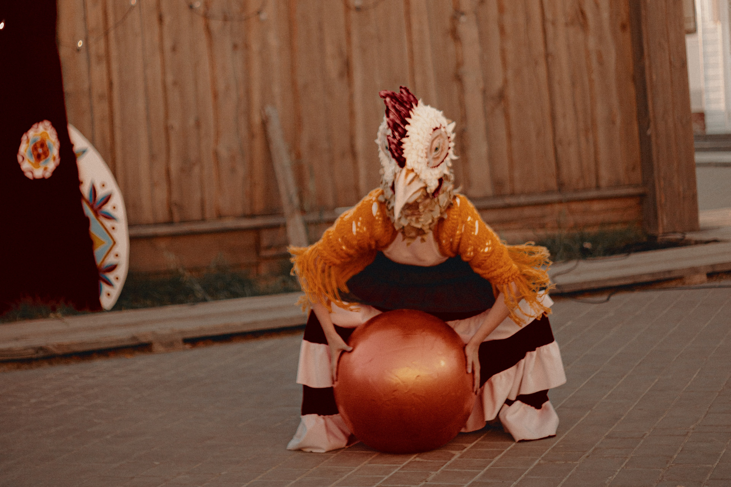 Спектакль «Куриное кабаре» от Свободного молодежного театра | Тобольск. Арт-фотограф Крис Л. в Тобольске: портрет, семейные, свадьбы