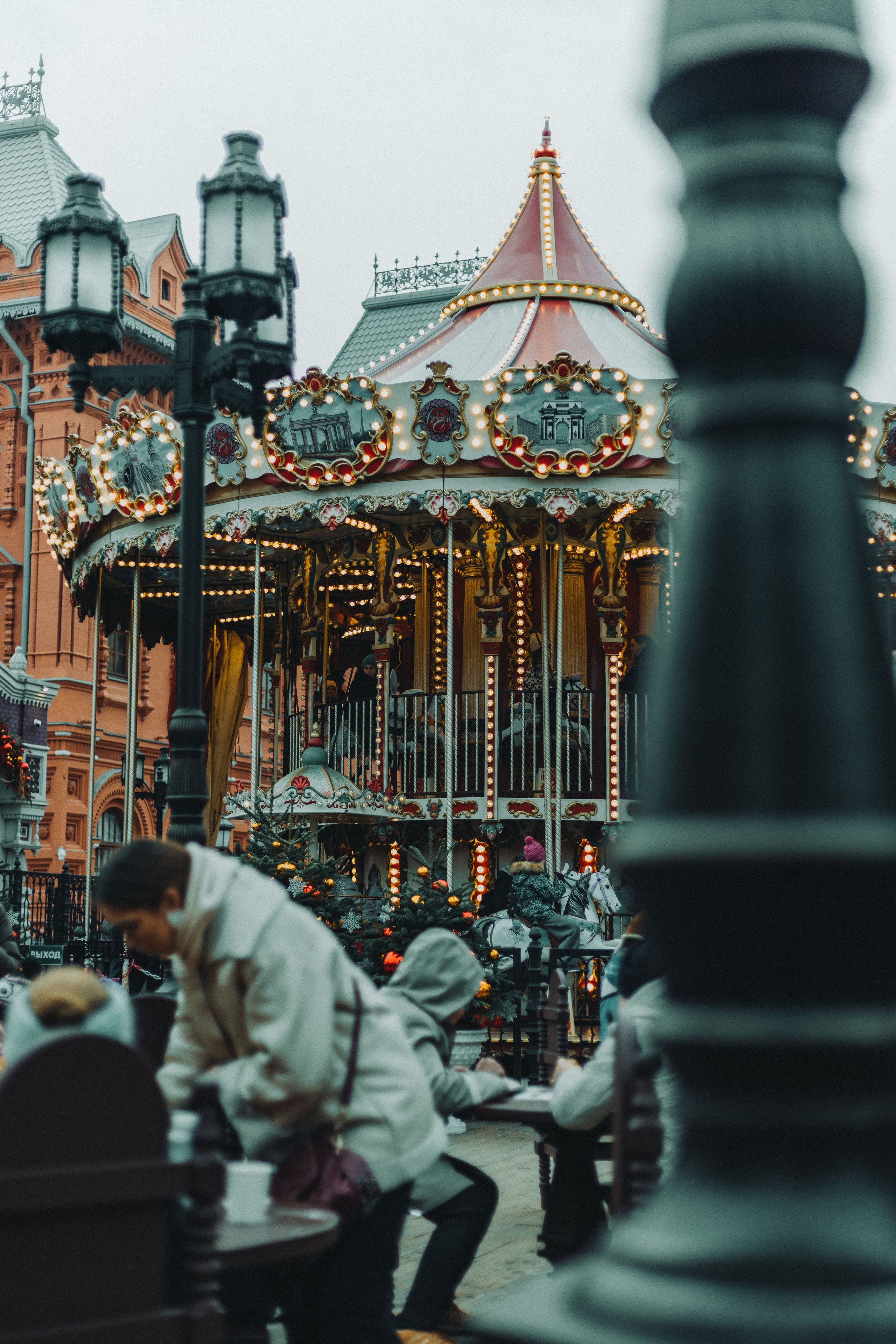 Стрит фотография Москва, Россия. Mood цвета, обработка, уроки, пресеты