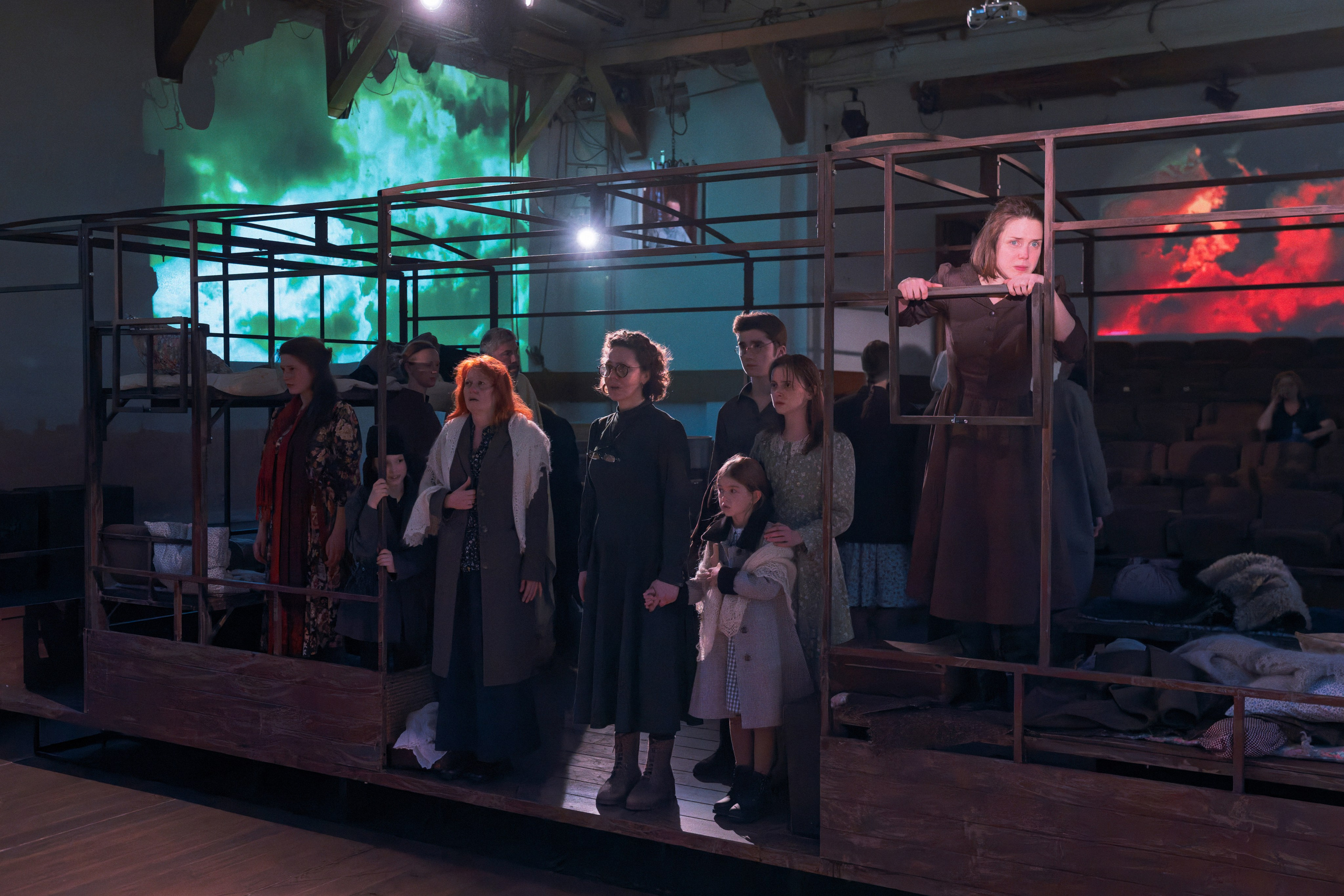 Театр Сфера: Эшелон. Сайт фотографа Сергея Абрамова