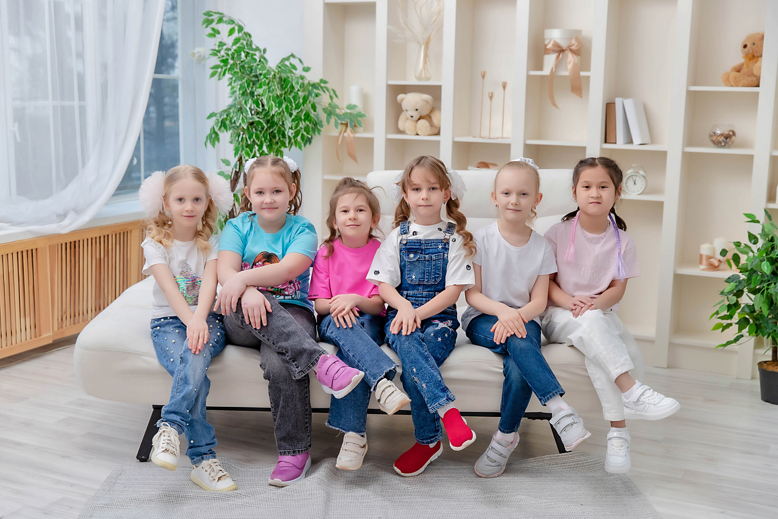 Выпускные (школьные) альбомы (книги) в Ростове-на-Дону. Современные Выпускные Альбомы в Ростове-на-Дону