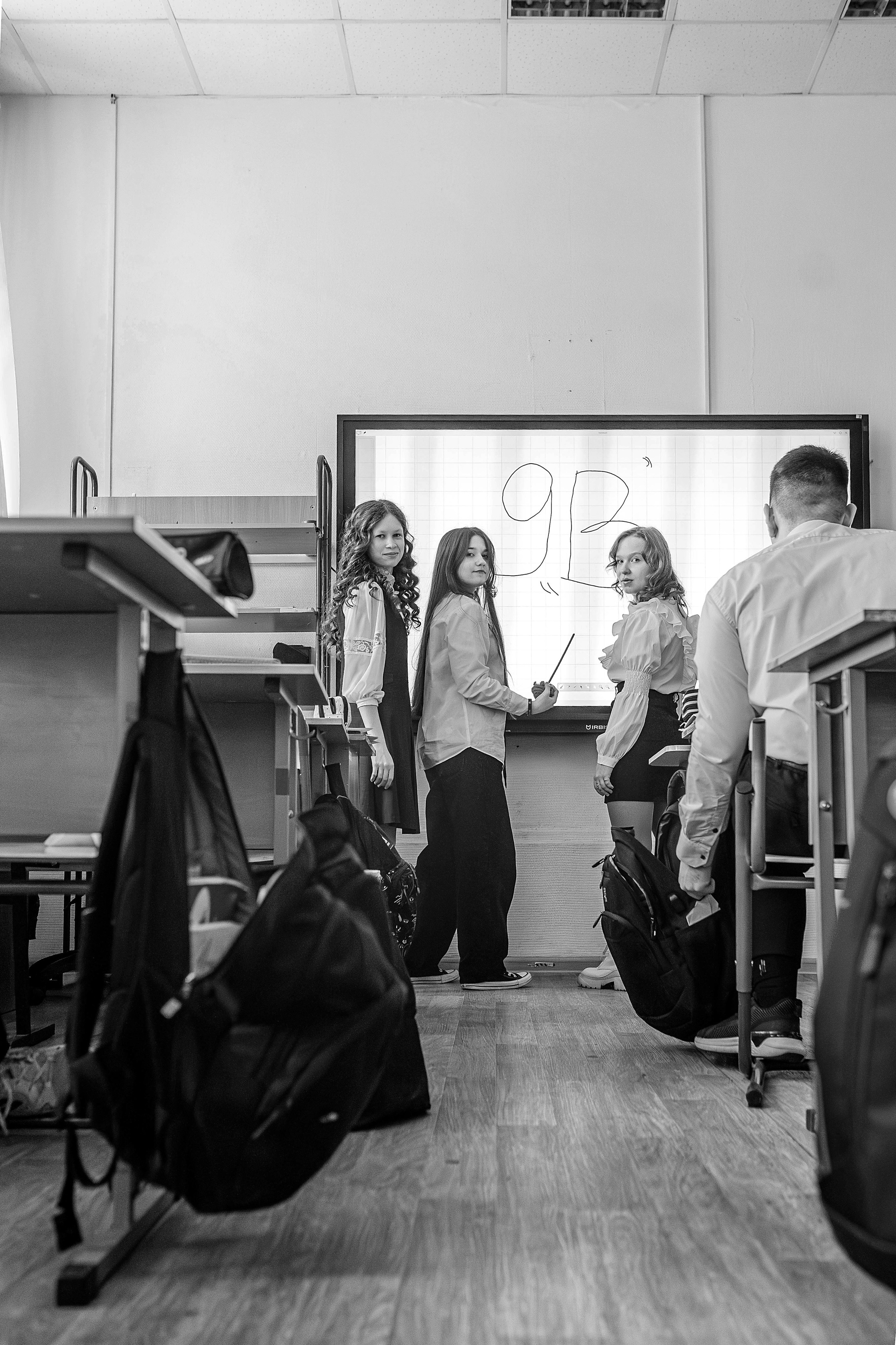 9 класс. Школьные альбомы и альбомы для детского сада. Юлия Осипова. Москва