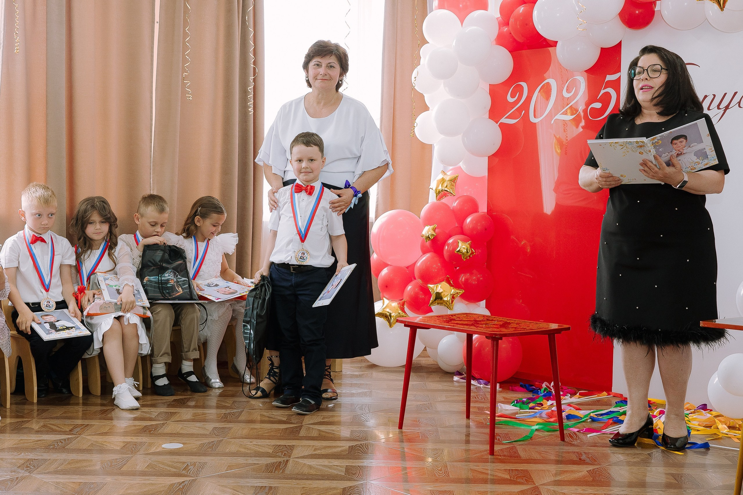 Выпускной в ДС 26. Выпускные альбомы Натальи Бутко: Новороссийск, Анапа, Геленджик