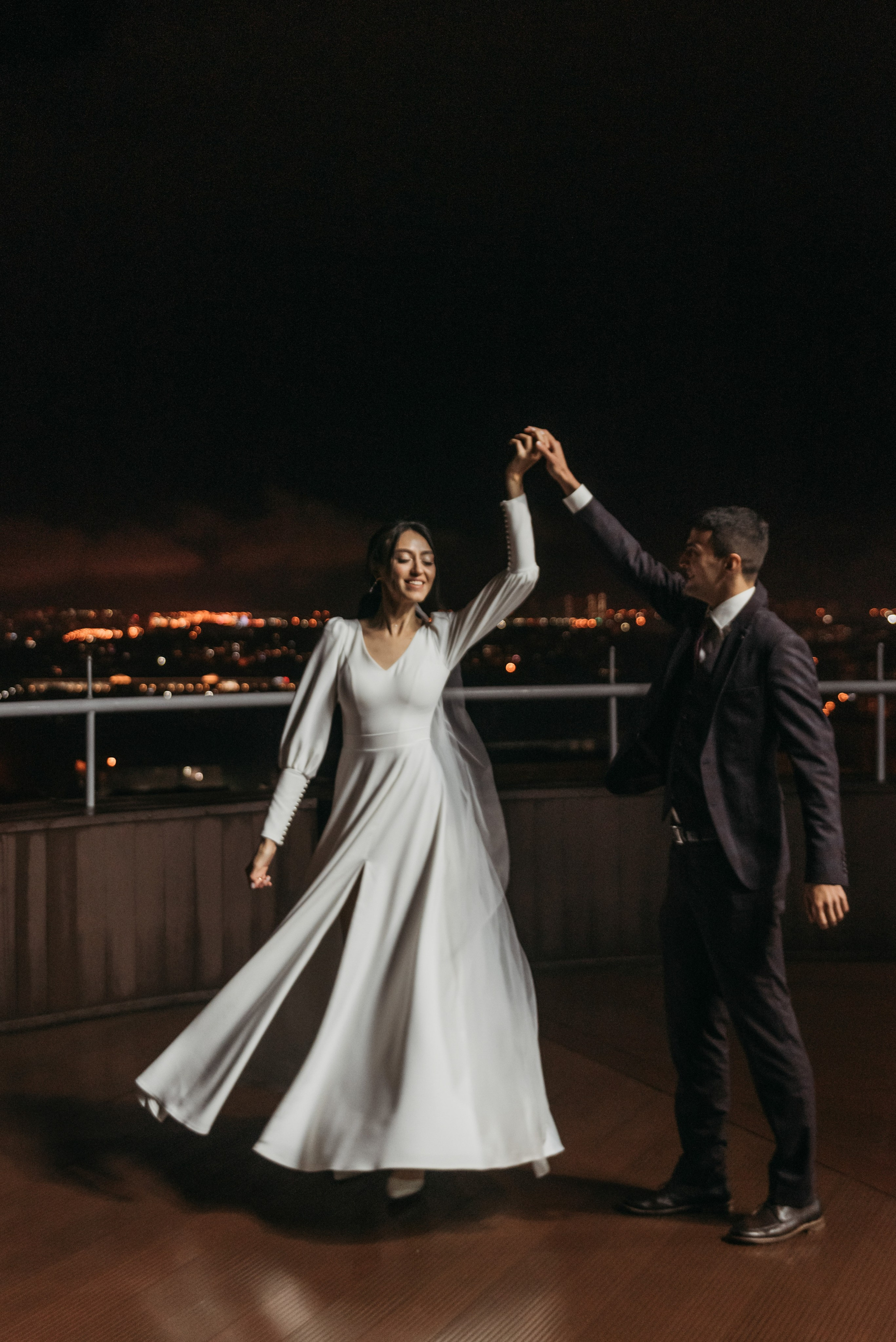 Свадебная фотосессия в Твери в красивой локации в замке в Московской области. Свадебный фотограф в Твери, Москве и Санкт-Петербурге Денисова Екатерина