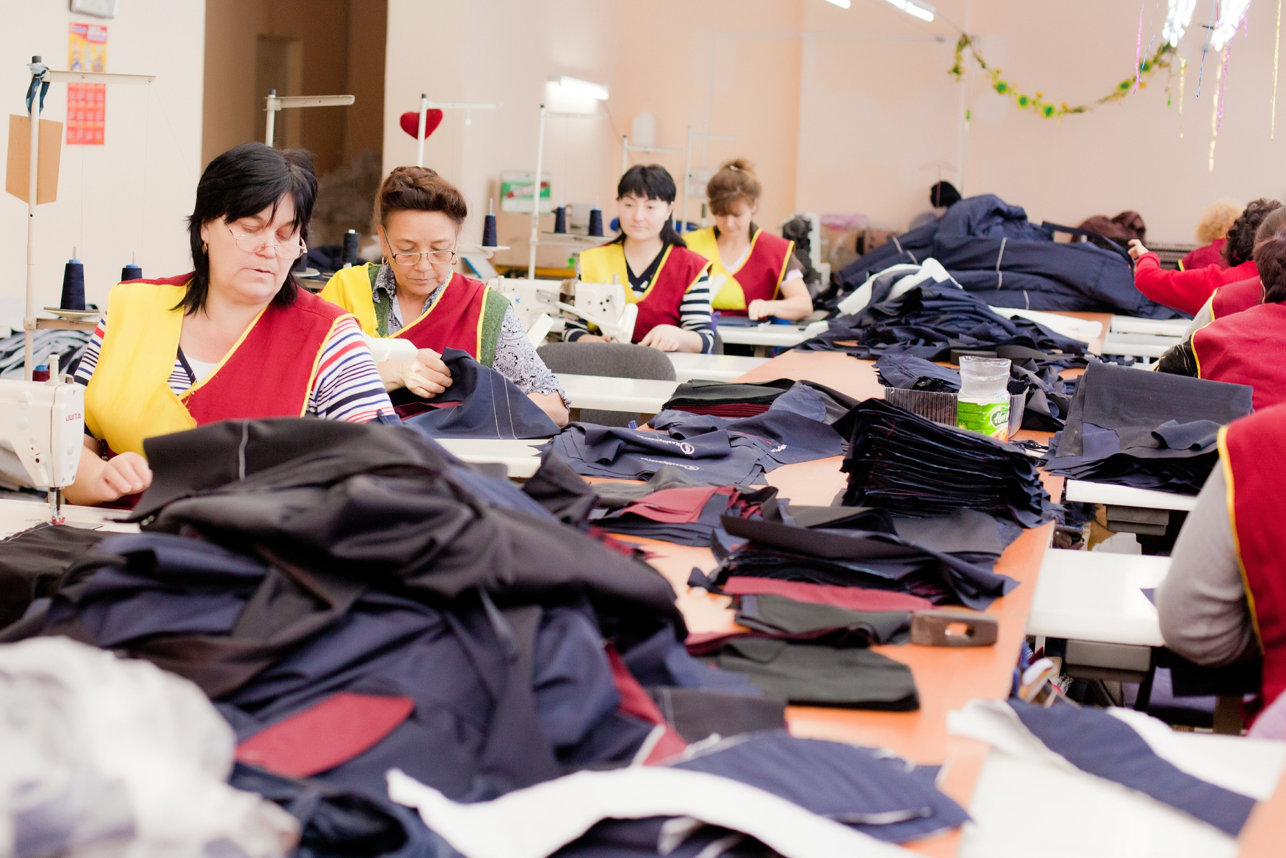 Студийный фотограф в Караганде Алексей Баранов. Фотограф Алексей Баранов. Фотостудия Flash. Семейные фотосессии в Караганде. Индивидуальные фотосессии, детские фотосессии, парные фотосессии в Караганде. Интерьерная фотосессия в Караганде. Семейный фотограф Алексей Баранов. Детский фотограф Алексей Баранов. Художественный фотограф Алексей Баранов. Свадебный фотограф Алексей Баранов. Черно-Белая съемка в Караганде. Самые лучшие семейный и детские фотосессии в Караганде. Контент Съемка в Караганде. SMM в Караганде. Контент фотограф Алексей Баранов. Фотограф Караганда. Фотограф. Предметный фотограф Алексей Баранов. Промышленность. фотосессия на заводе. фотосессия для Календаря в караганде. фотосъемка для книги. фото для буклетов. производство в Караганде. тяжелая промышленность в Караганде. медицина в караганде. Промышленный фотограф Алексей Баранов в Караганде. 