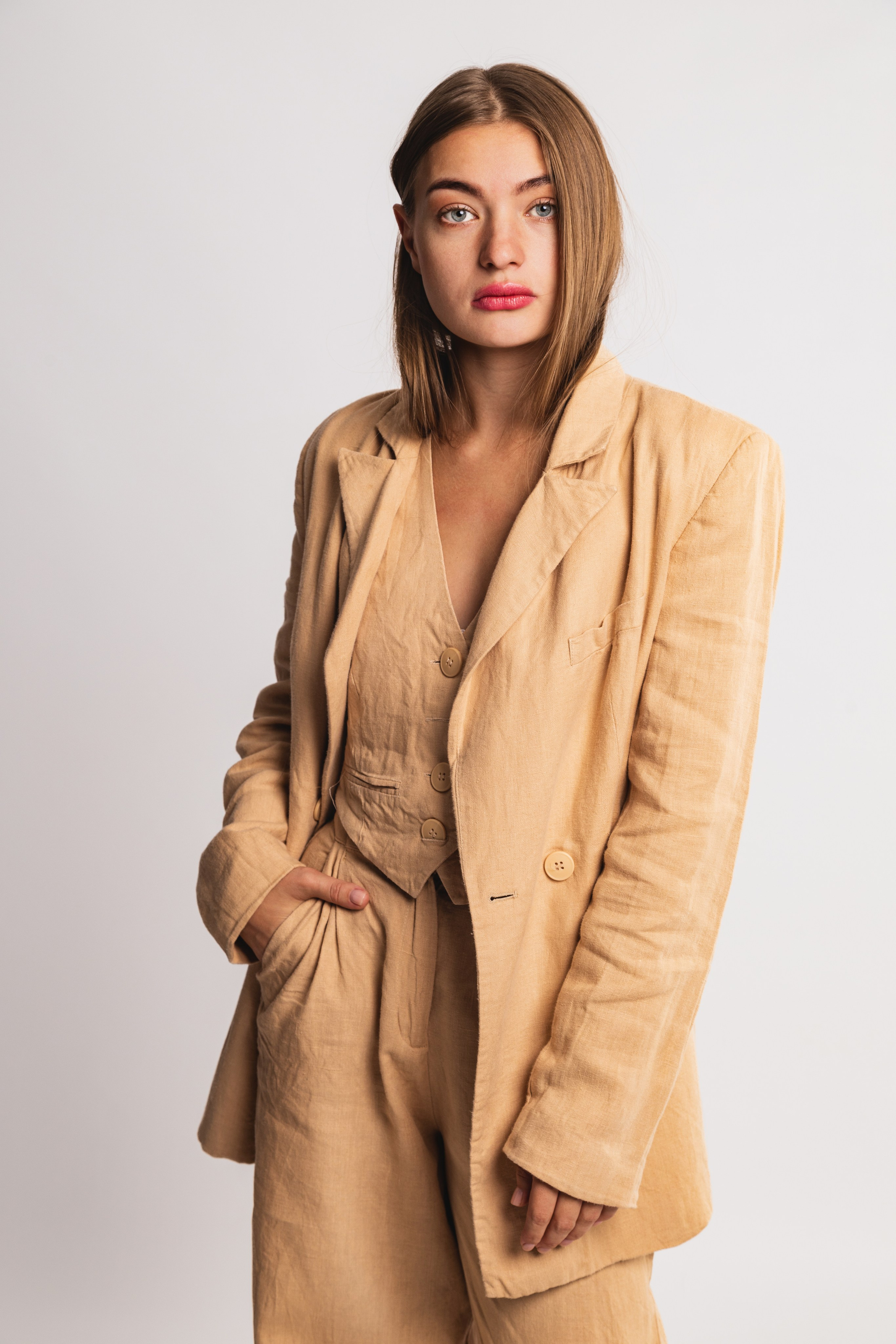 Вика, актёрское портфолио. Фотограф ваших событий в Красноярске — Макс Захарченко