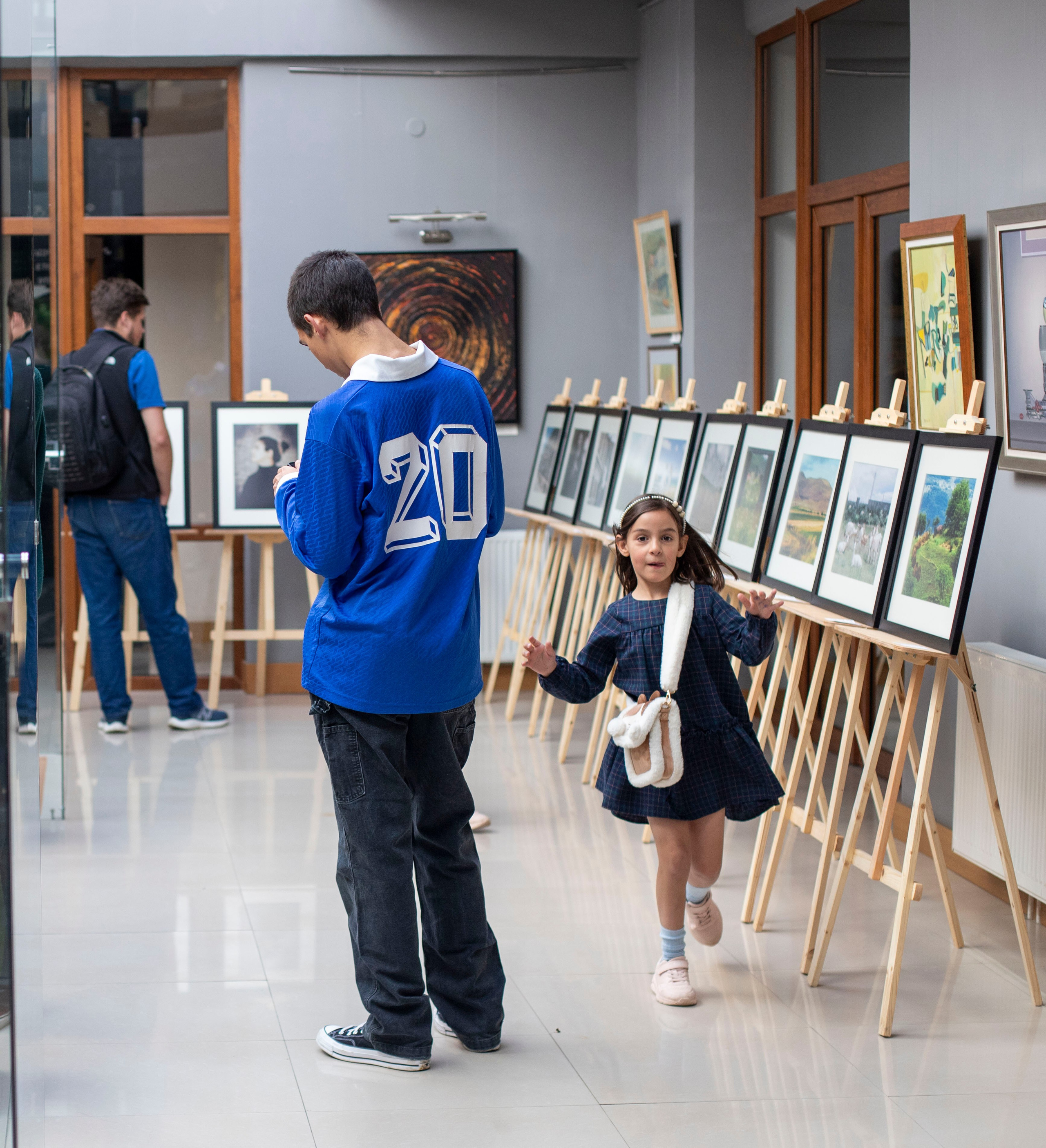 Выставка в г. Дилижан, Армения. Фоторепортаж А.Бабышевой. Арт-фотограф Ксения Якутович