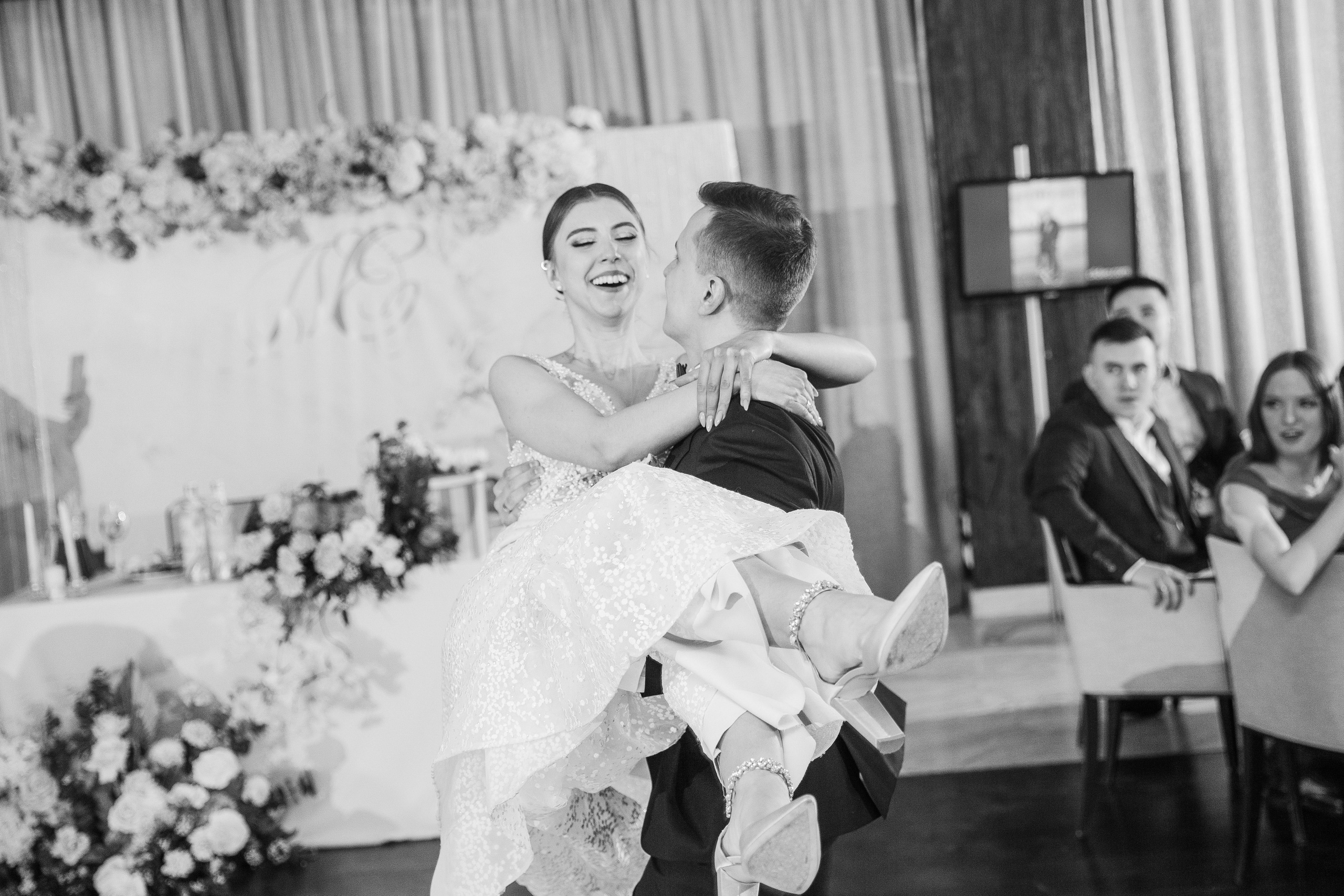 Классическая свадьба в Москве. Никита и Катя '22. Портфолио свадебного фотографа. Роман Каргаполов