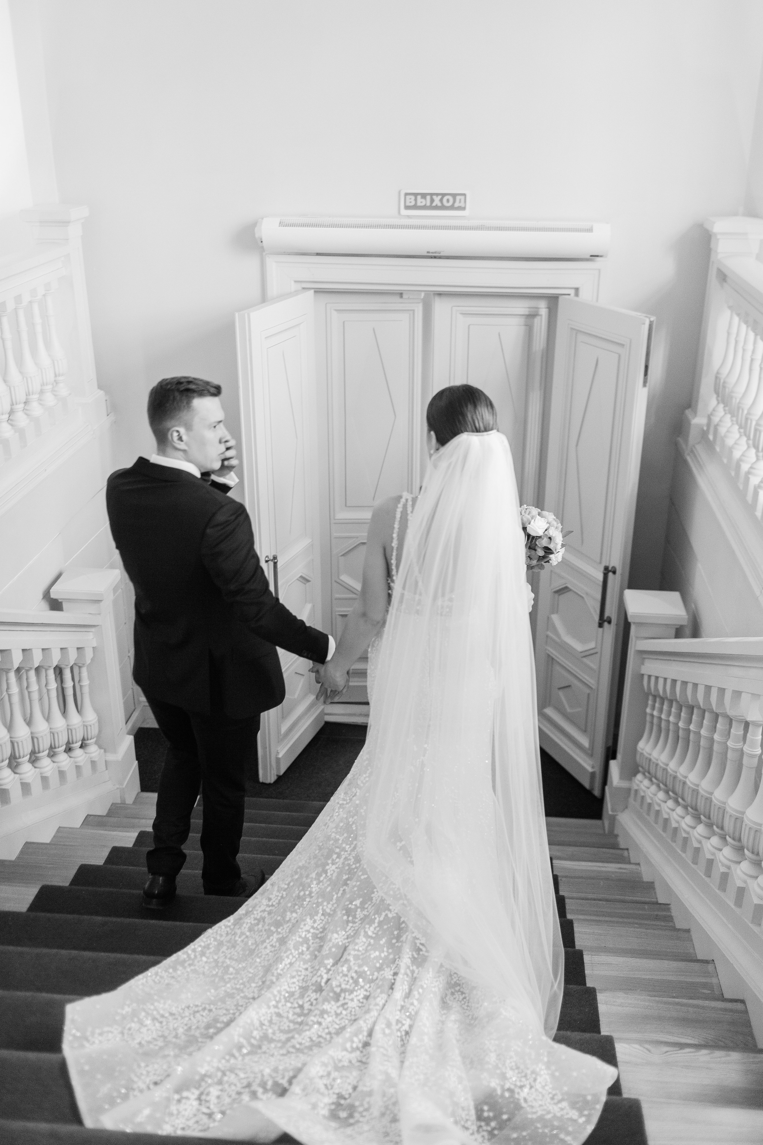 Классическая свадьба в Москве. Никита и Катя '22. Портфолио свадебного фотографа. Роман Каргаполов