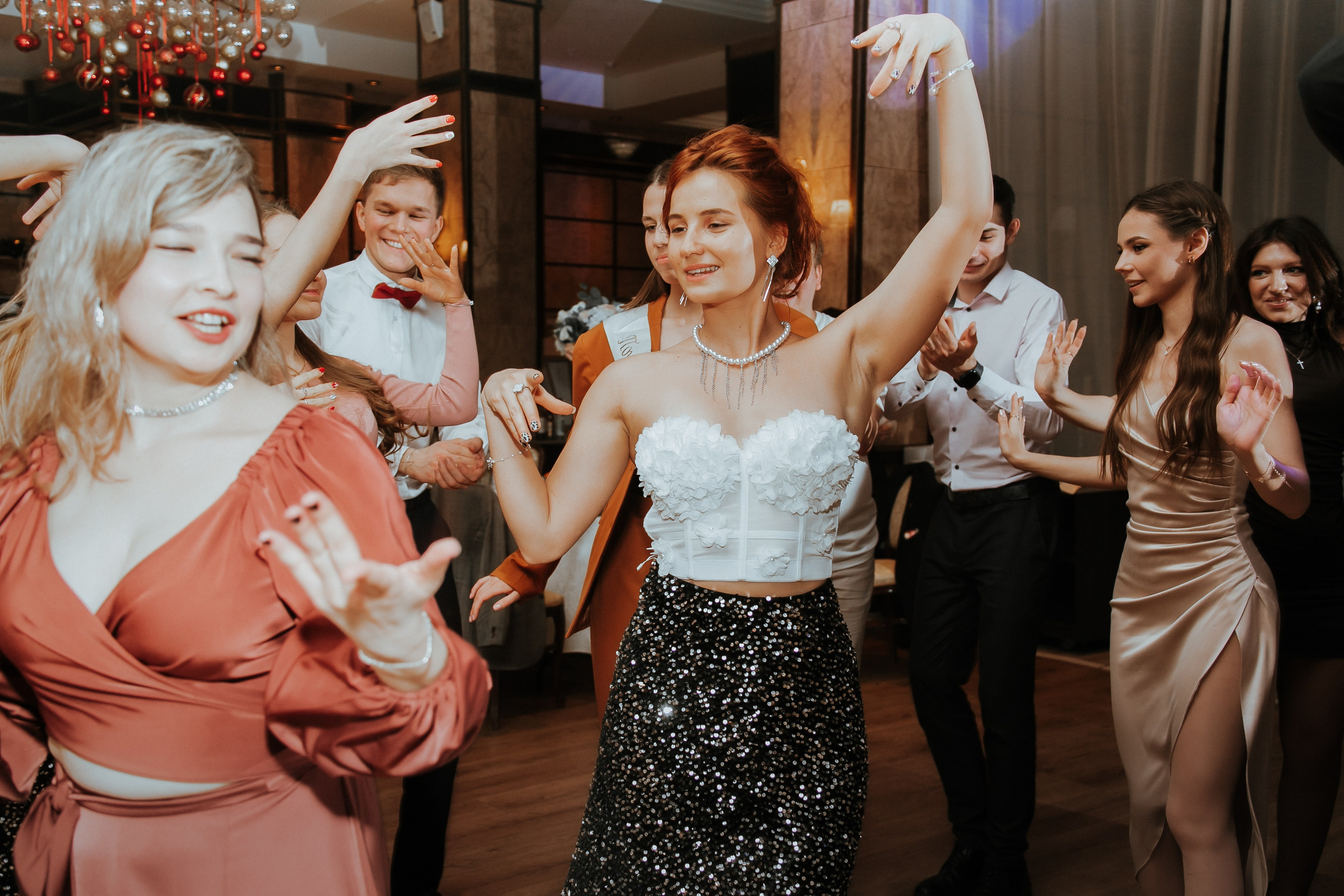 Съемка выездной регистрации в отеле. Свадебный и репортажный фотограф в Ярославле и Санкт-Петербурге Роман Микрюков