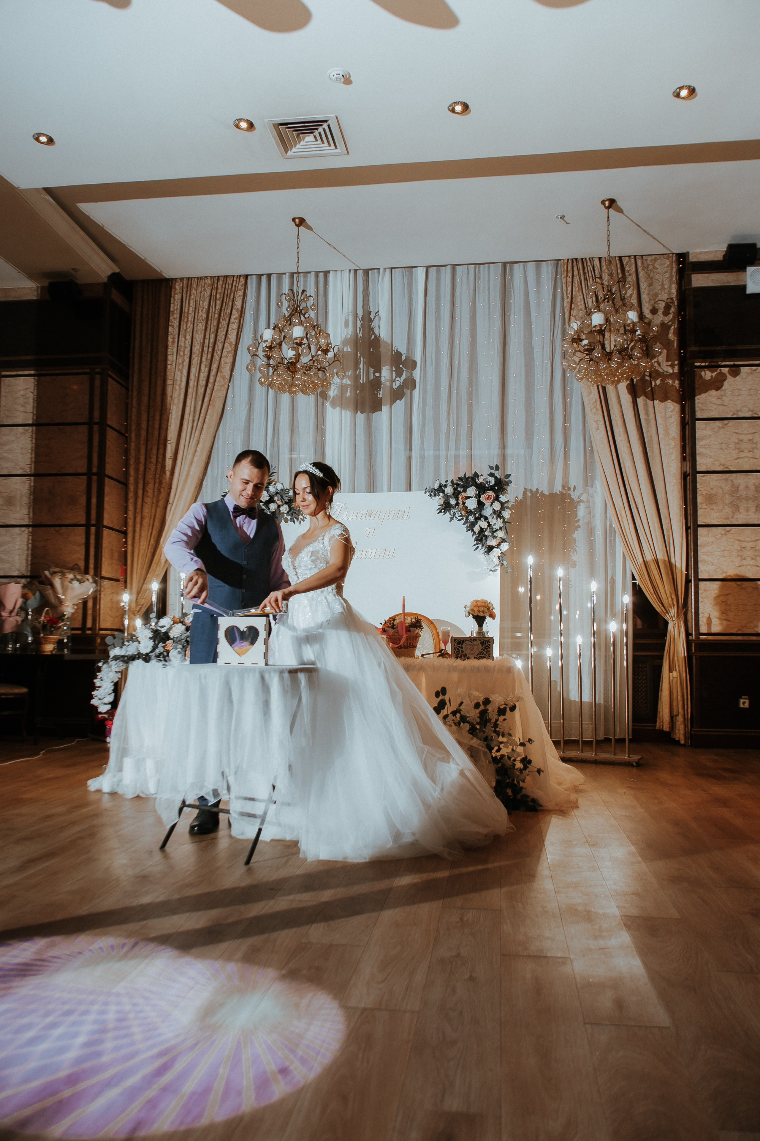 Съемка выездной регистрации в отеле. Свадебный и репортажный фотограф в Ярославле и Санкт-Петербурге Роман Микрюков