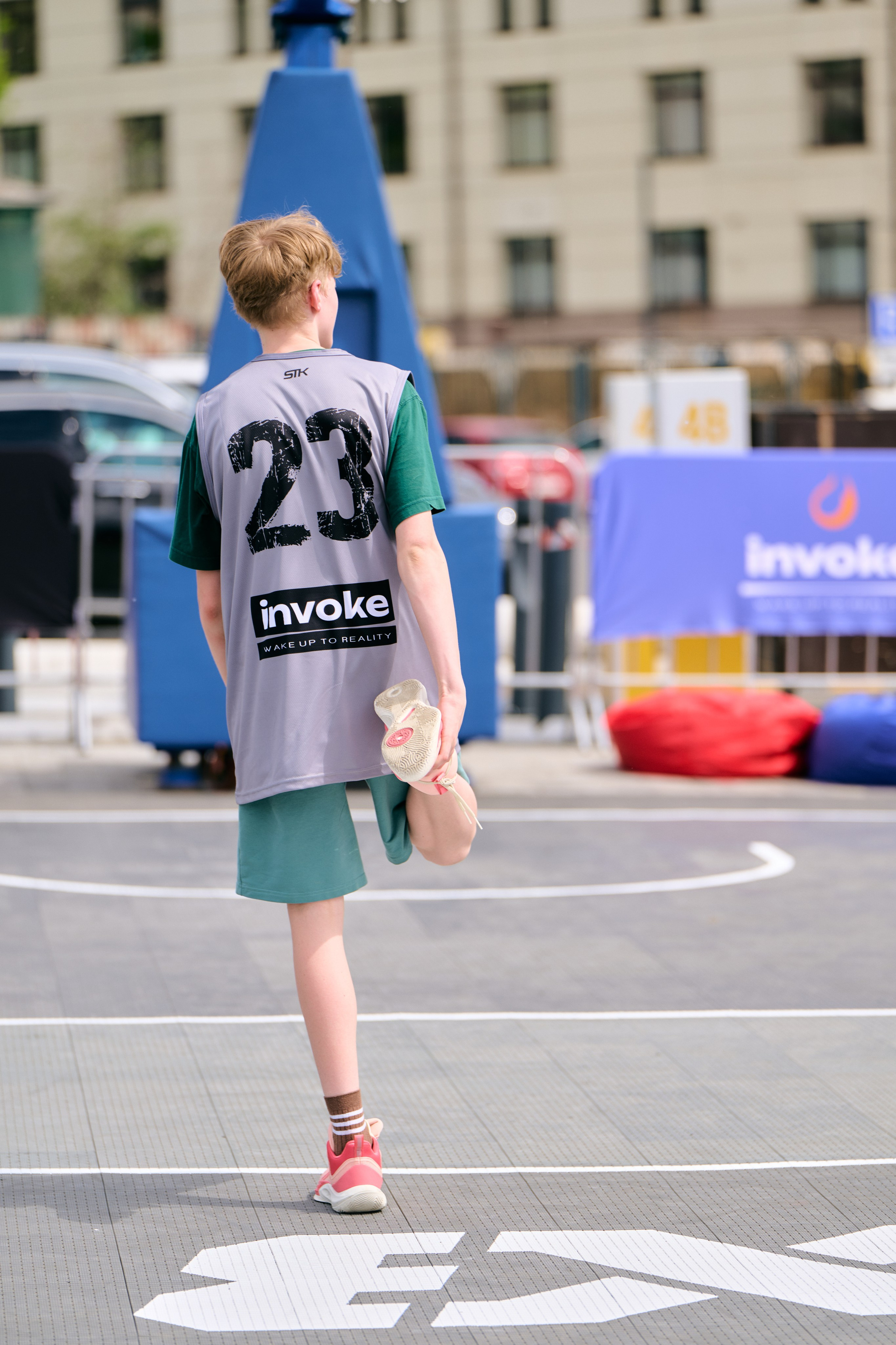 Invoke — Легенды улиц. Фотограф в Москве — Новиков Владислав