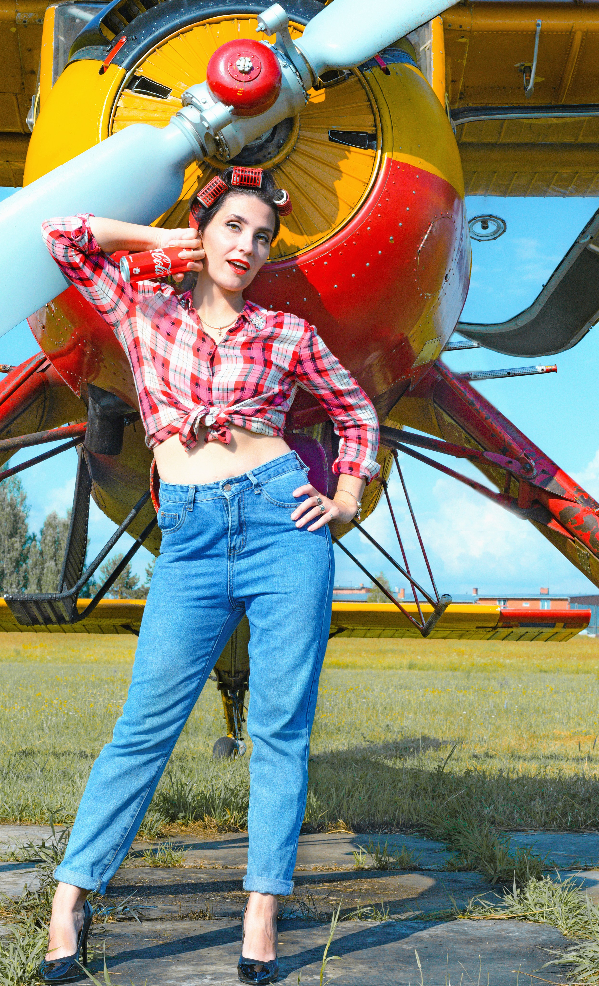 С&nbsp;самолётами