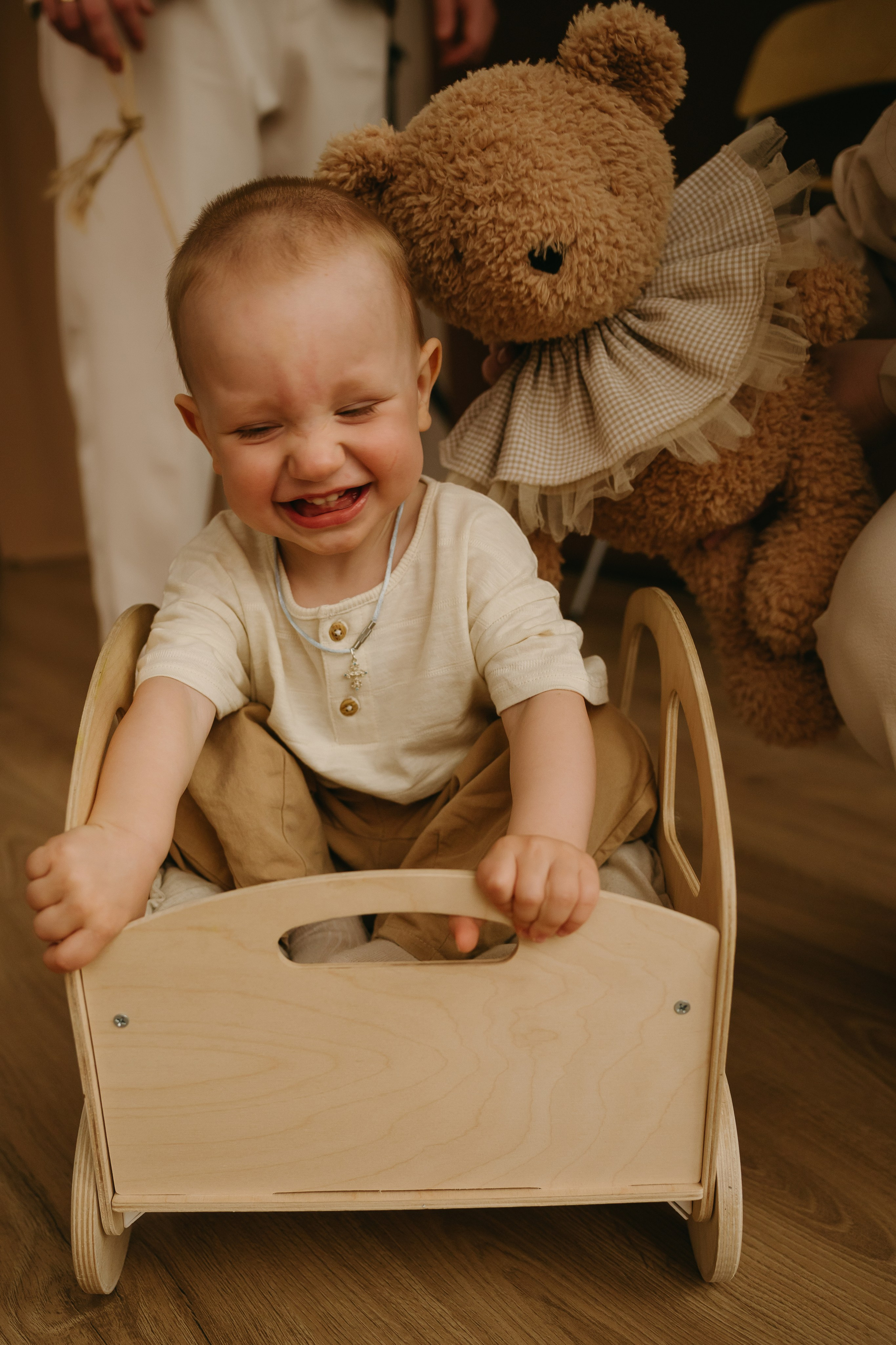 В студии. Главная