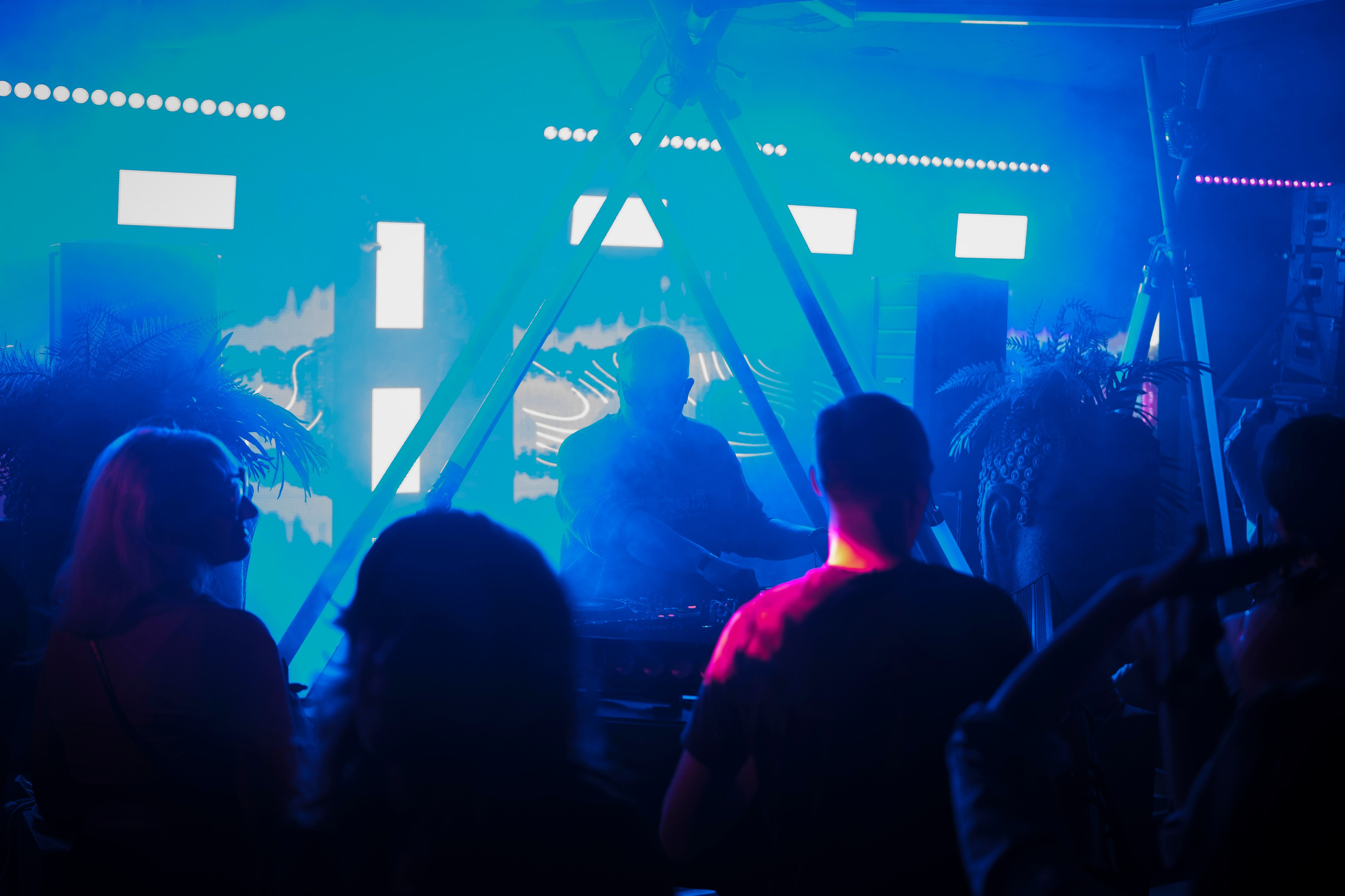 Embargo 3/02. Главная