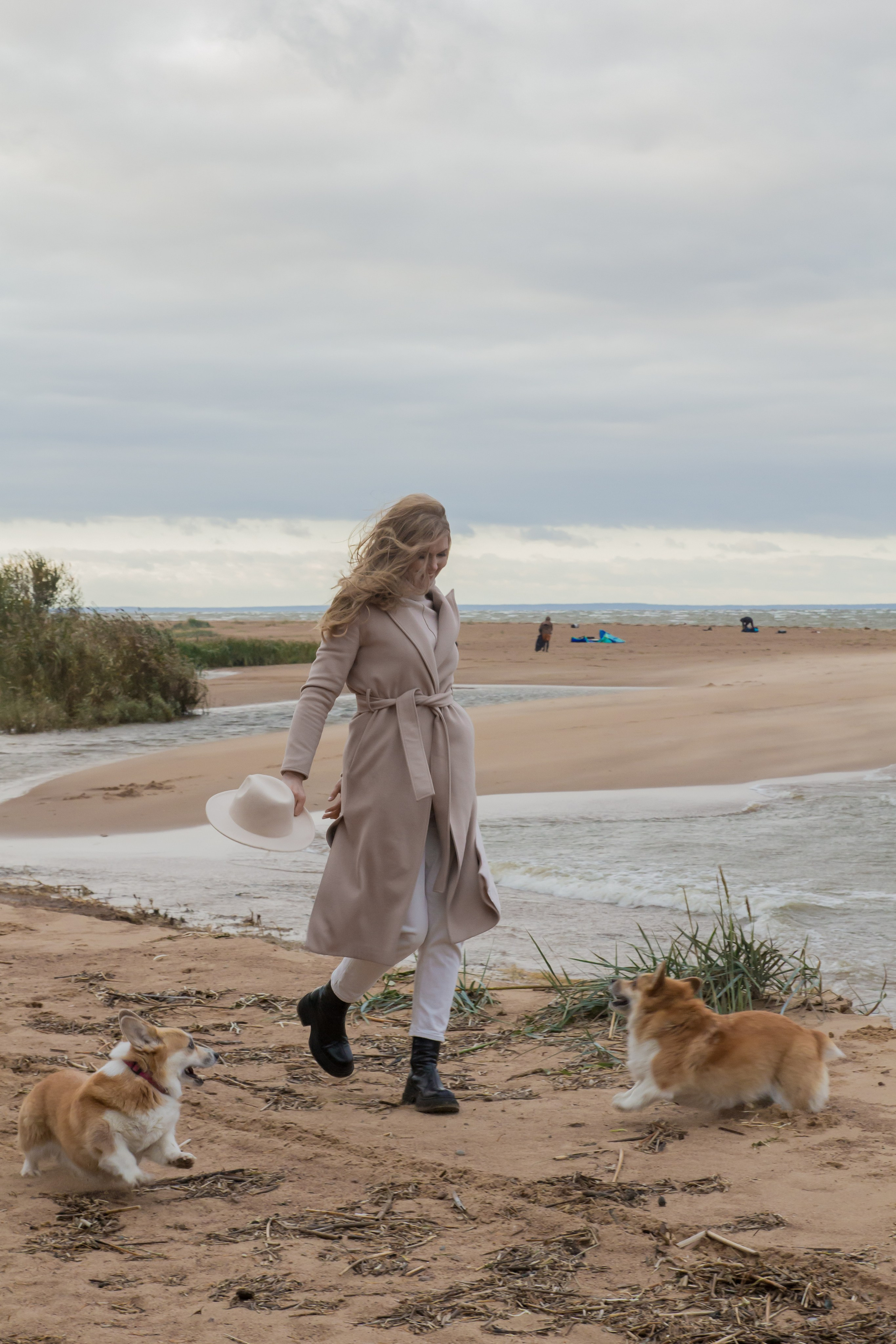 На берегу… С пушистым любимками🐾🐾. Женский портрет и немного больше в Санкт-Петербурге