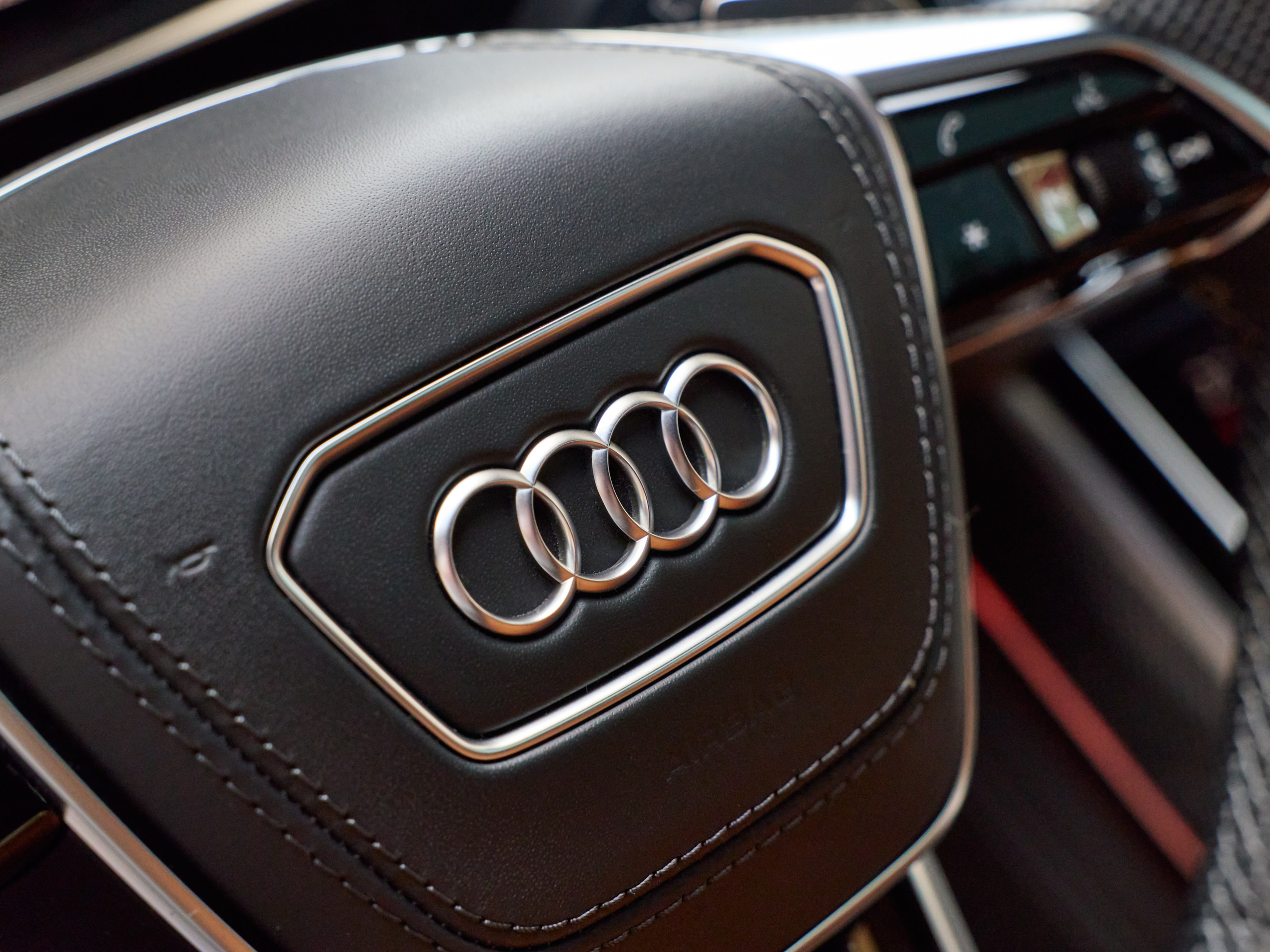 Audi S8. IDeAI studio