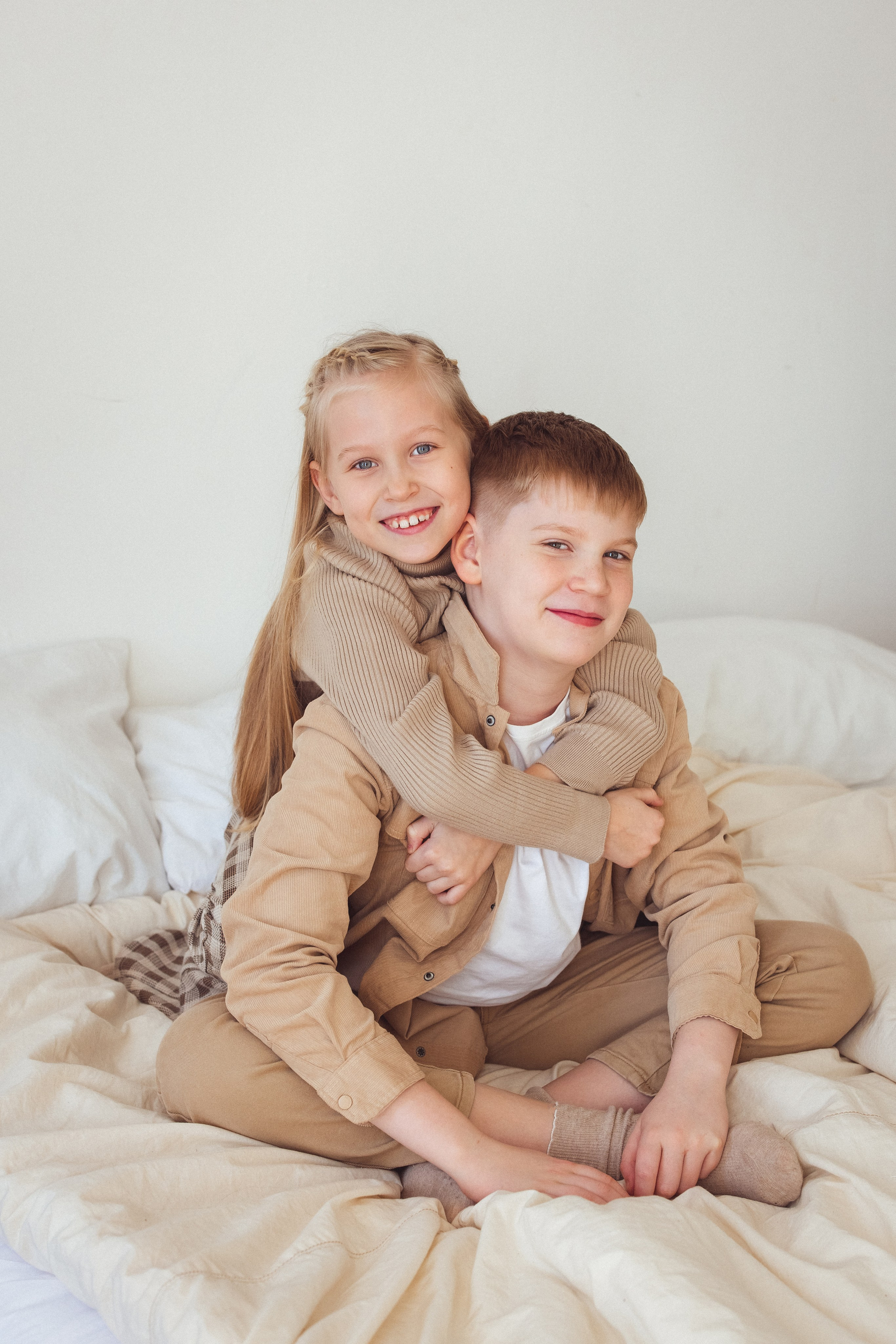 Семейная фотосессия в фотостудии «Mestone». Семейный и детский фотограф в Краснодаре Анна Трашкова