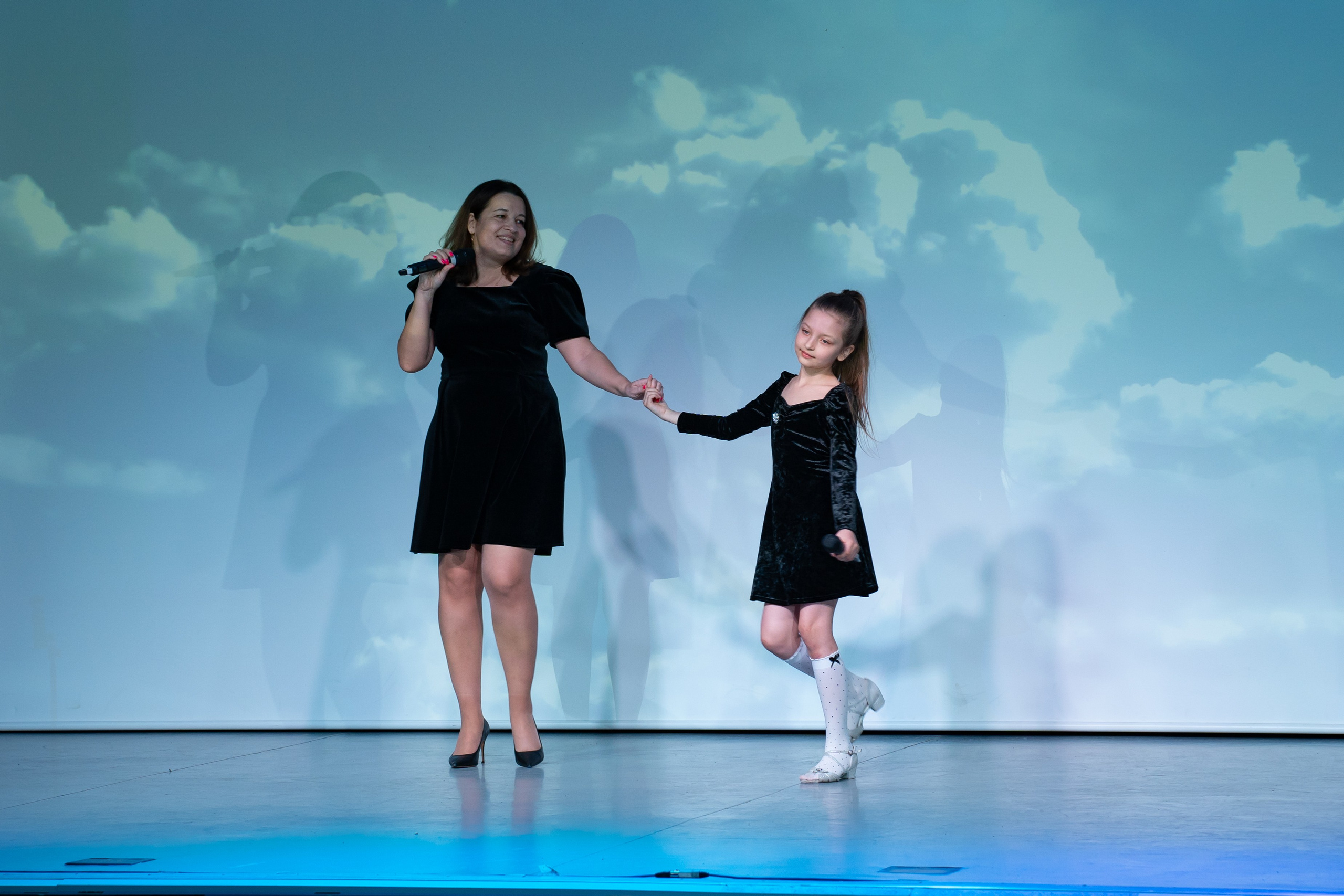 Отчетный концерт продюсерского центра «Новая Звезда». Фото / Видеосъемка в Москве