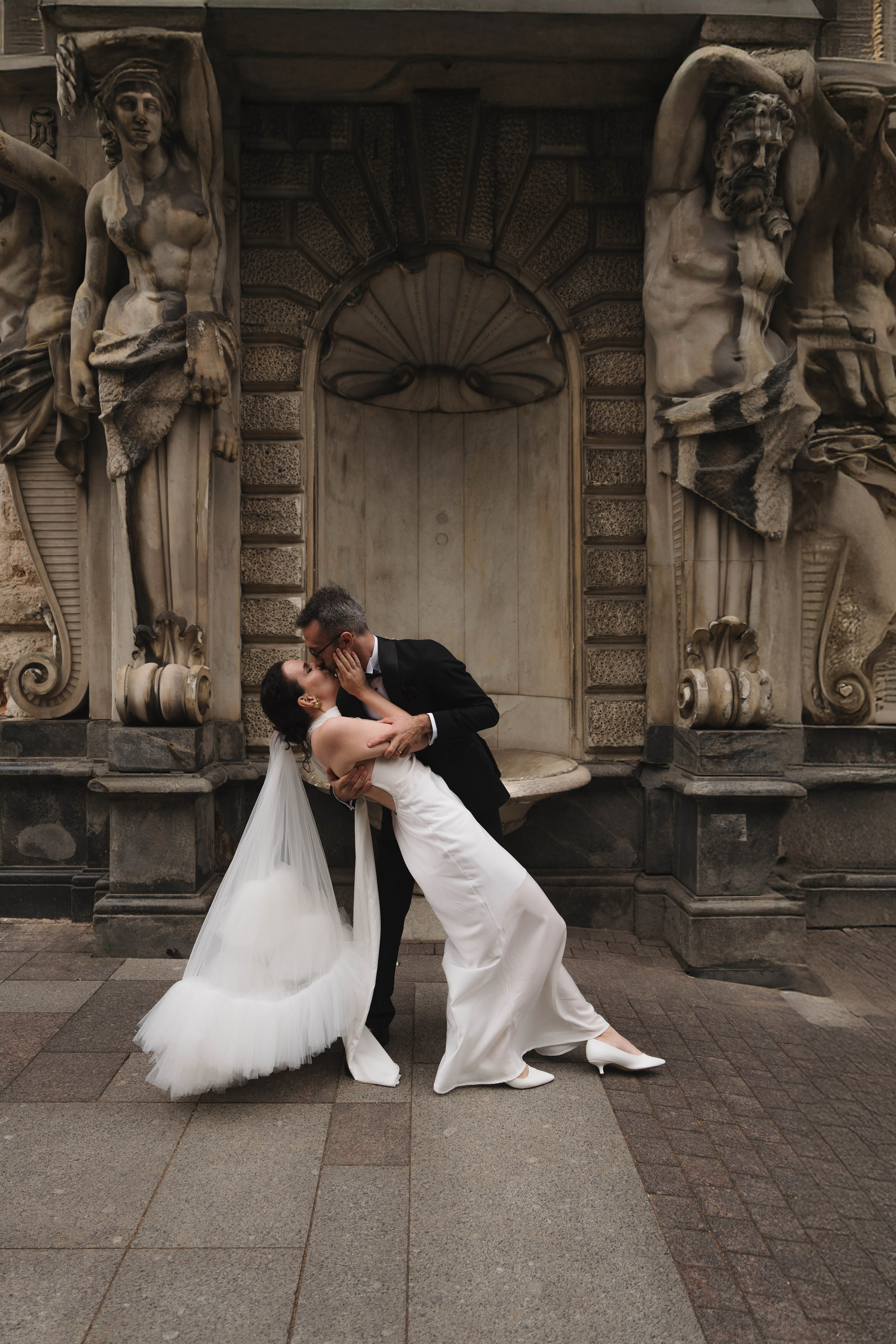 Мы уже одно ЦЕ-ЛО-Е. Свадебный фотограф Питер СПБ Индивидуальные, парные, свадебные съёмки