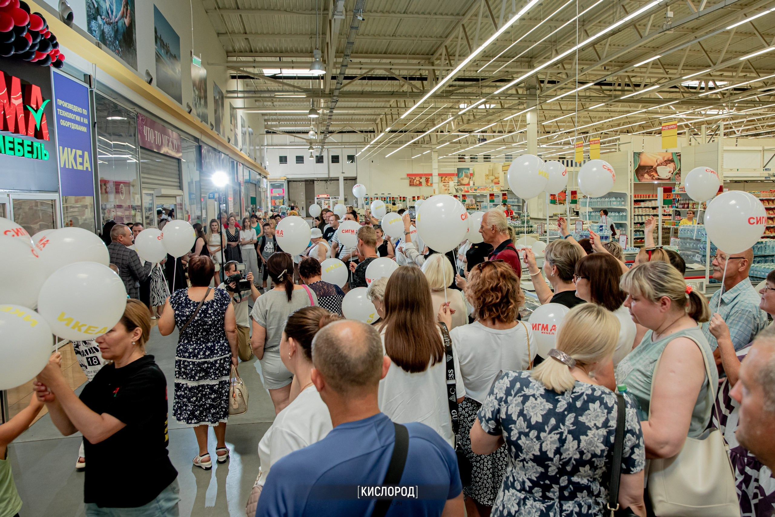 Репортажная съемка с открытий магазинов. Свадебный, репортажный и фуд фотограф в Донецке и Макеевке Носов Дмитрий