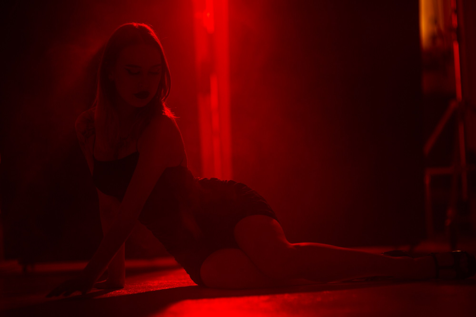 Smoke in the red faction. Фотограф Сочи, Сириус, Адлер, Красная поляна Суворов Анатолий