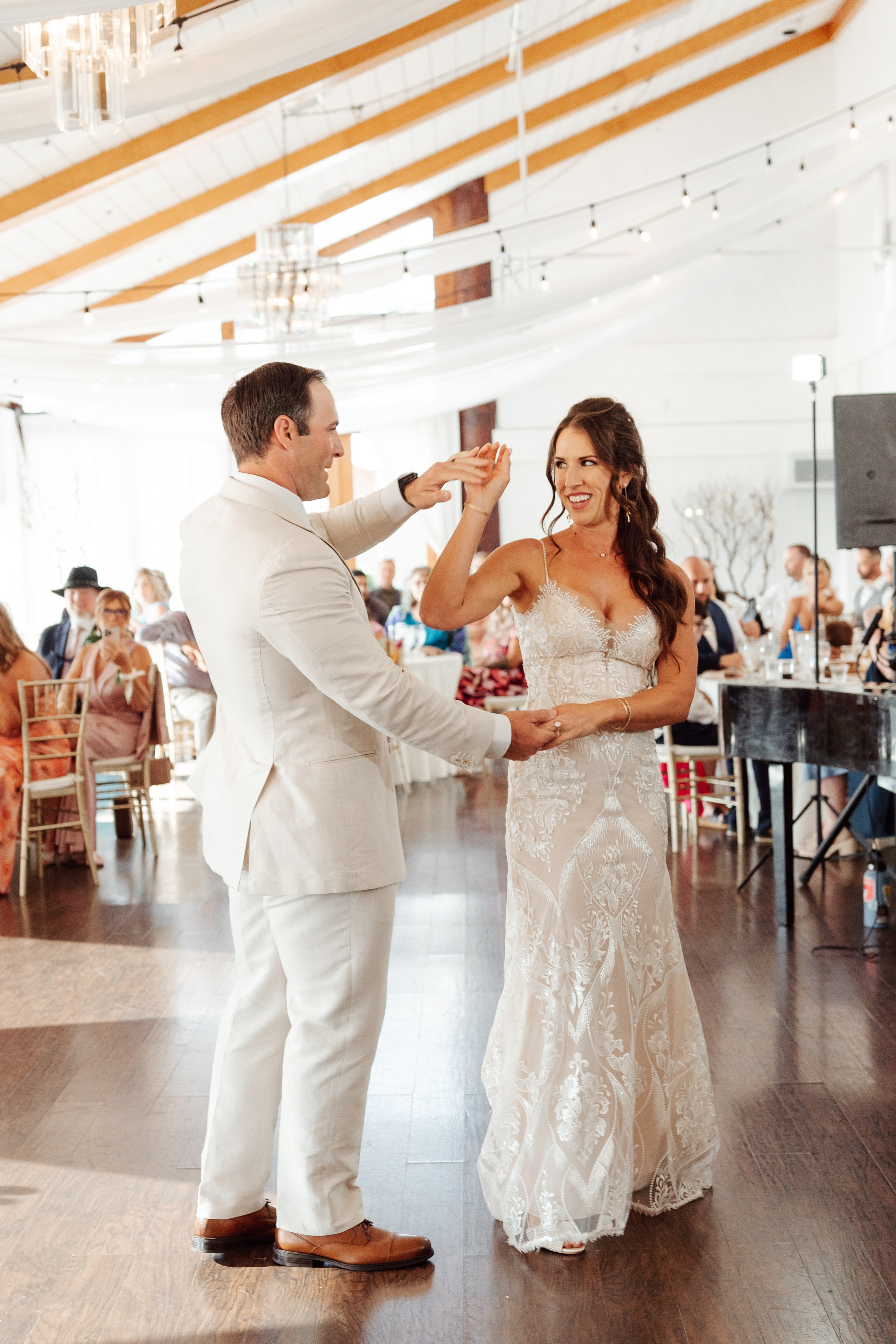 2025-08-16_BryanAmber. Ретушер Зенькевич Света