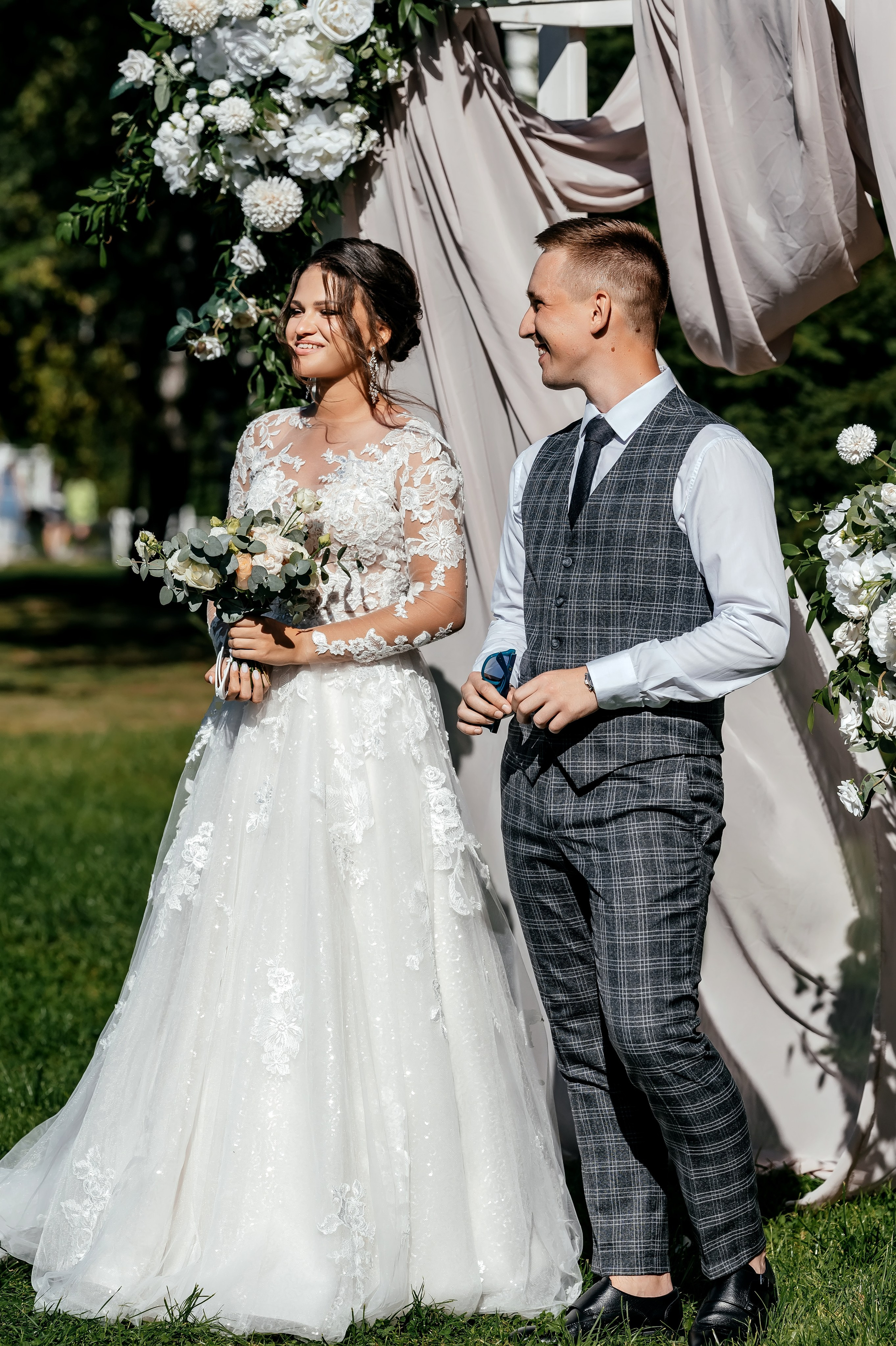 Медвежьи озера и любовь. Свадебная фотоистория. Свадебный и семейный фотограф Виктория Носачёва. Щелково, Москва и МО