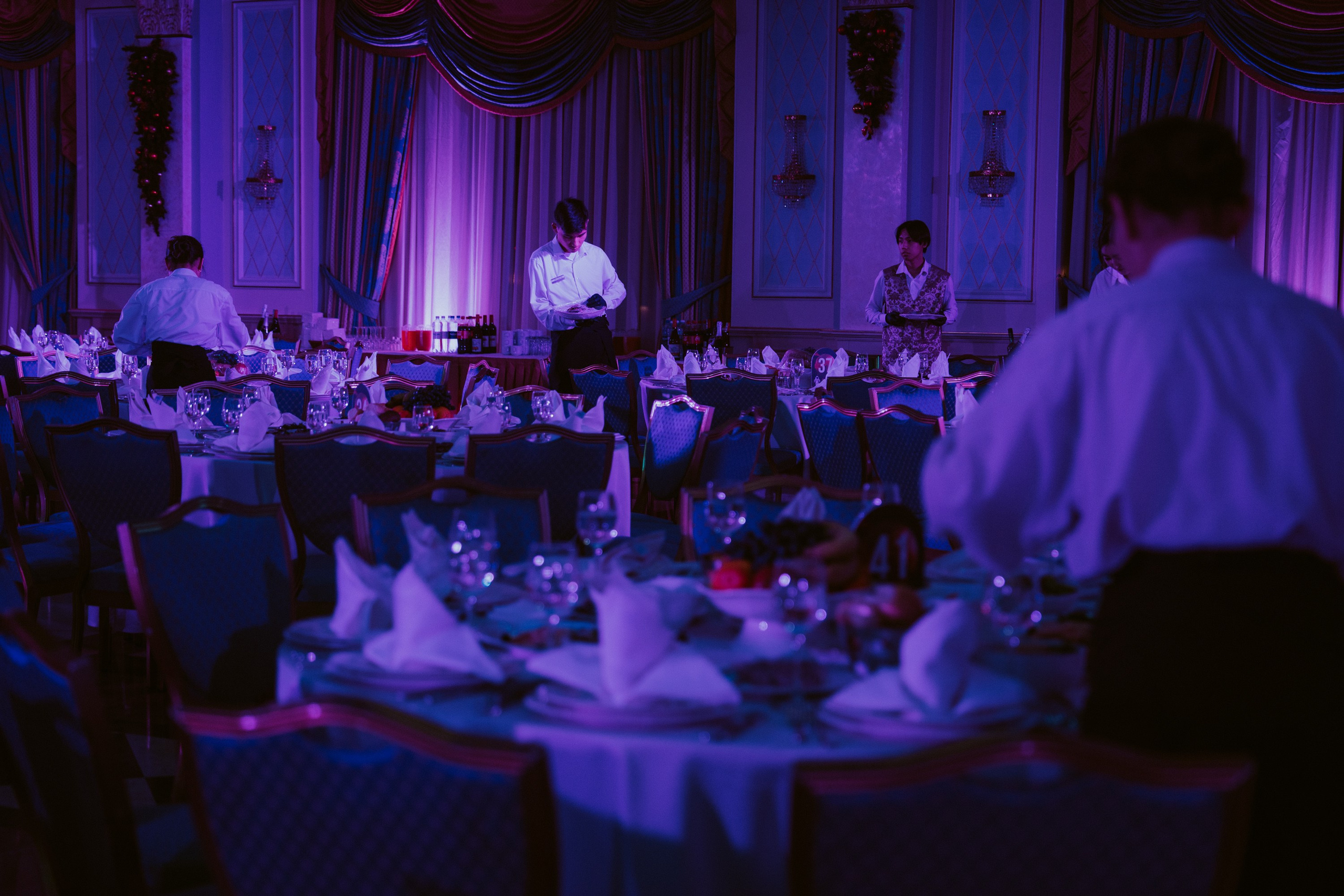 Корпоратив Allure 2023. Репортажный фотограф в Астане — Диана Калтаева, портретный фотограф