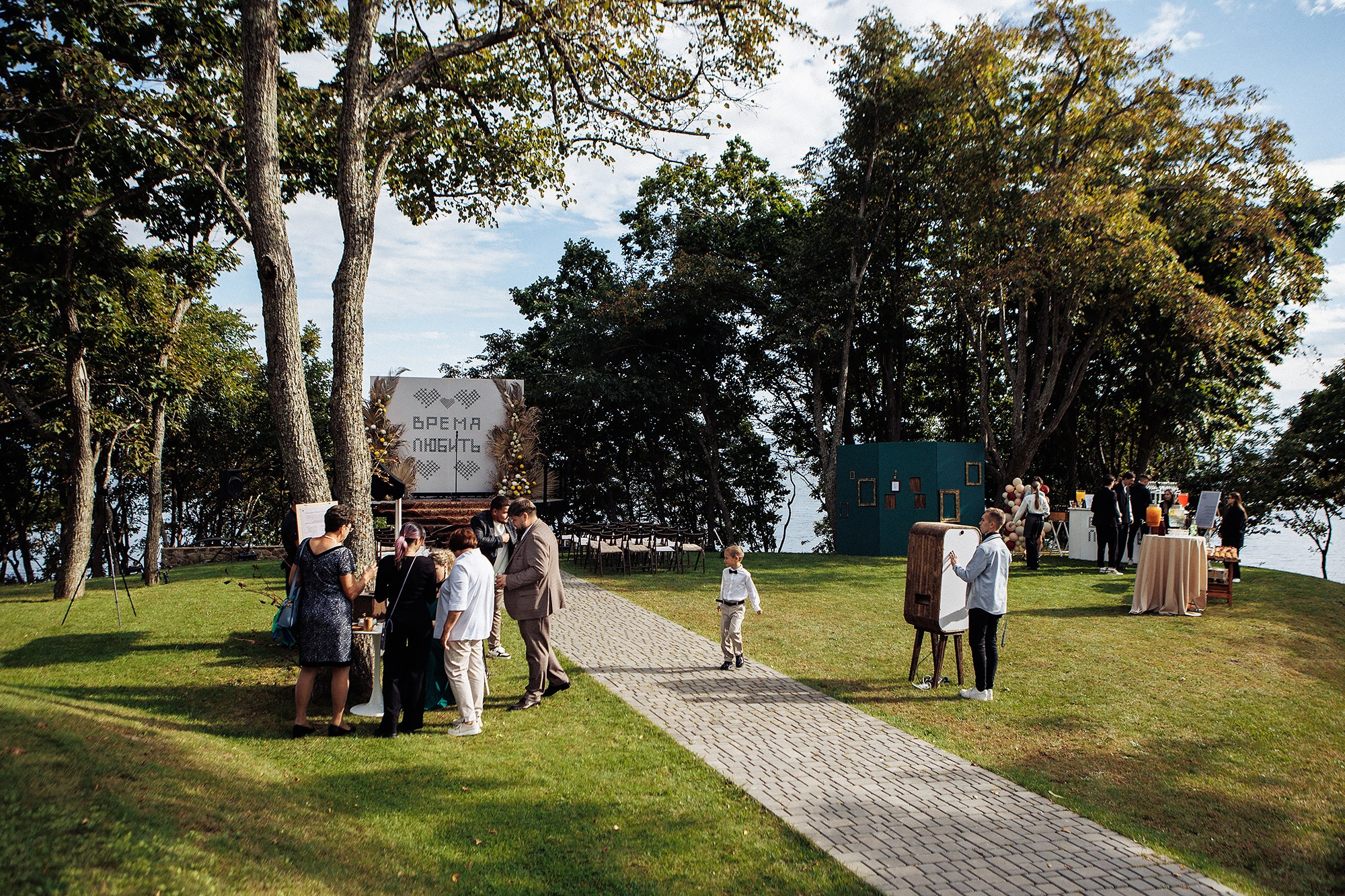 Леша и Даша 21.09.24. Свадебный фотограф Владивосток Алина Гевондова