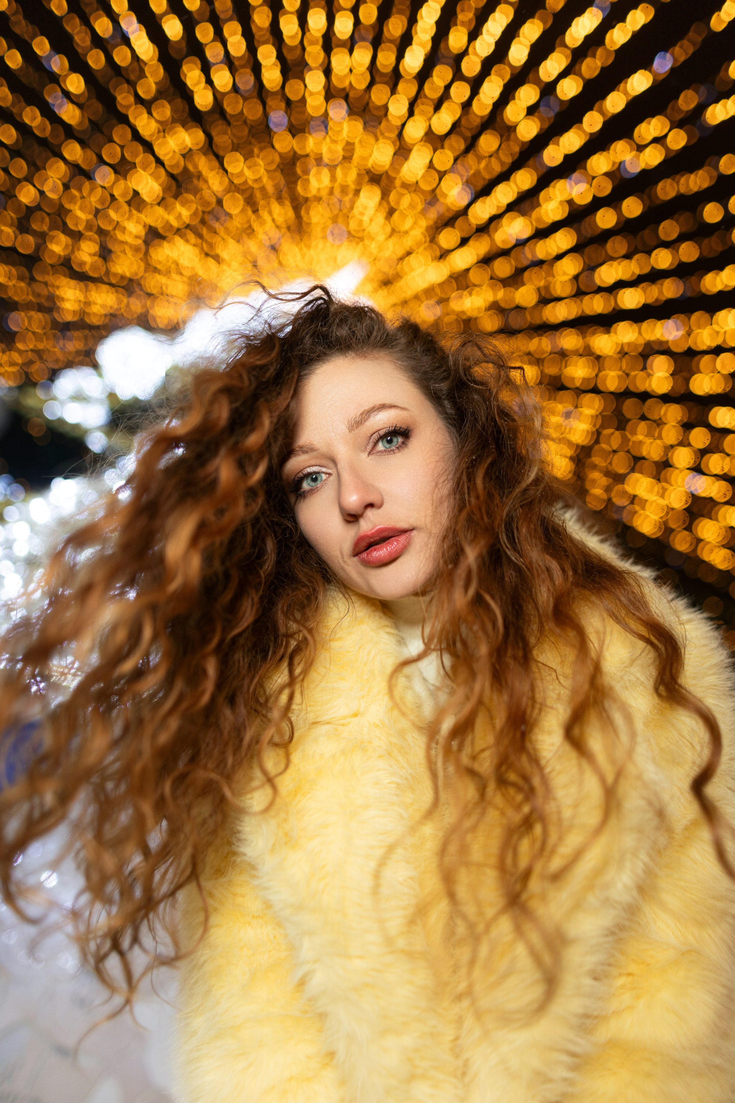 Ночная новогодняя фотосессия у праздничной елки