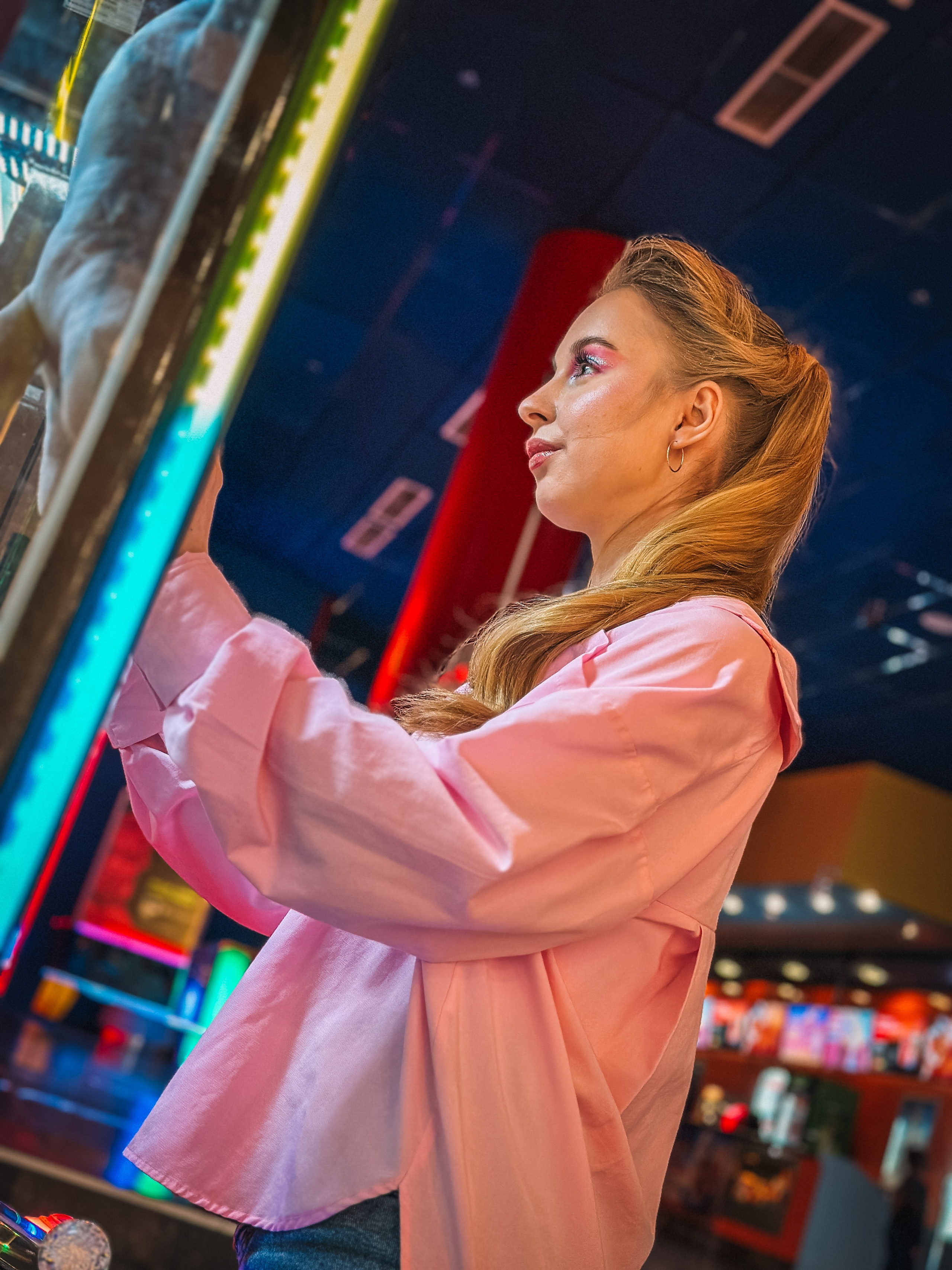 Фотосессия Юлии в ТРЦ Гудвин. Твой фотограф и видеограф в Тюмени — Сергей Бизин