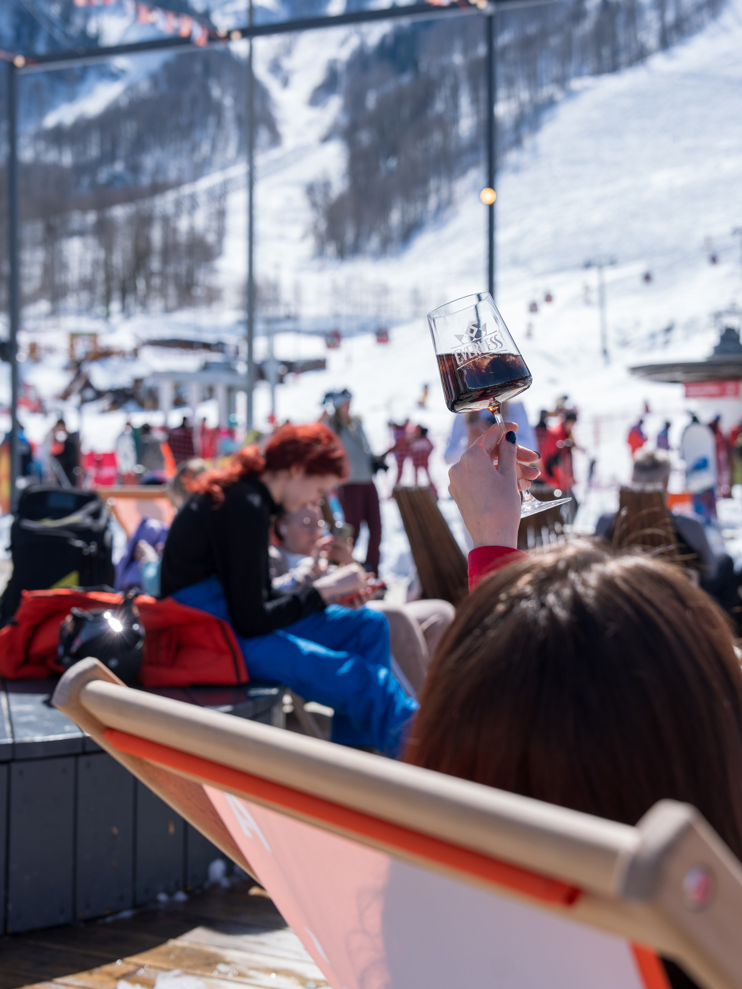 Компания «EVERVESS»: отчет с точек продаж на курортах Красной Поляны. Репортажный фотограф в Красной Поляне и Сочи Павлюченко Екатерина