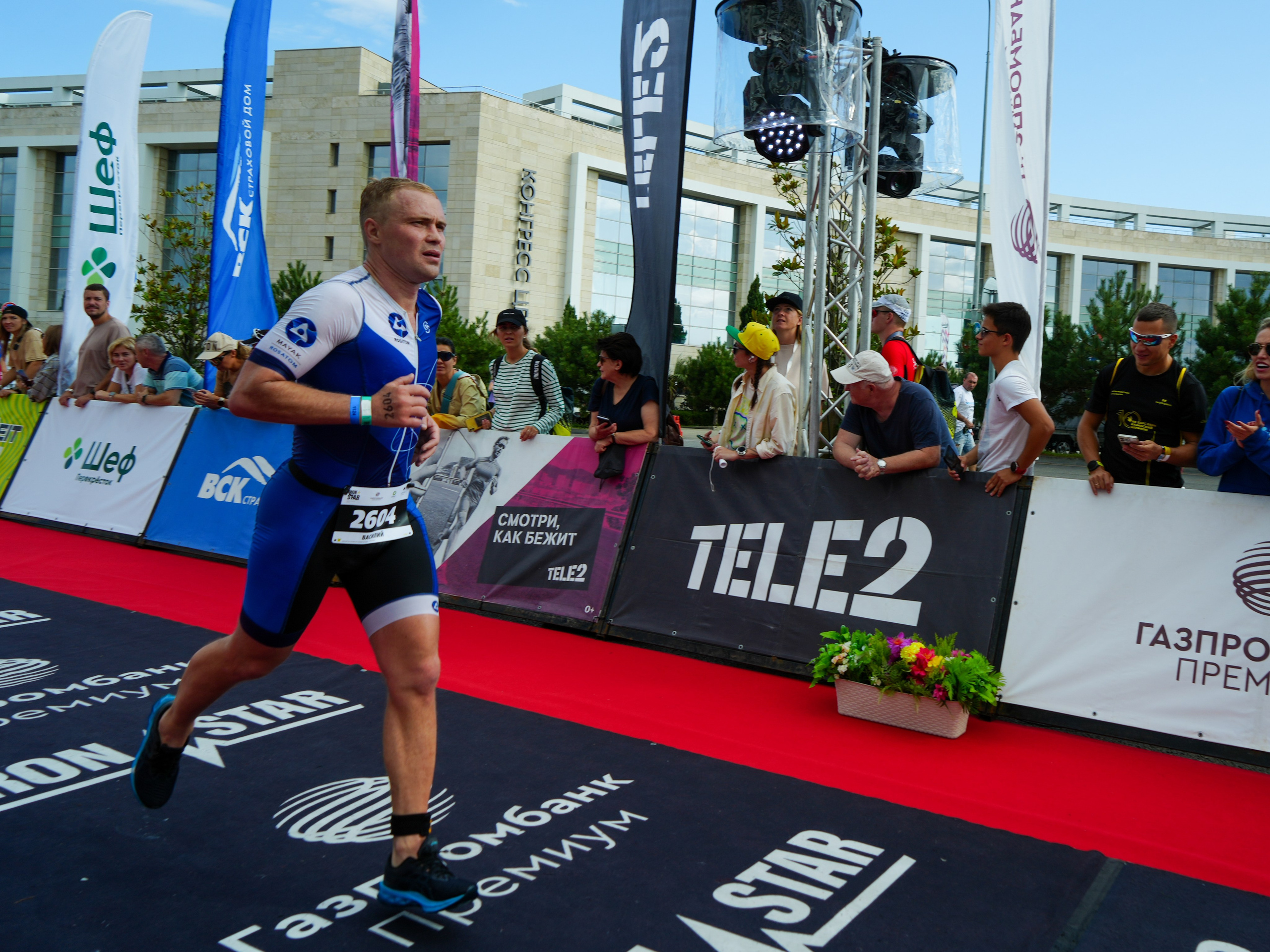 Фотоотчет партнерской интеграции для компании TELE2 на фестивале Ironstar. Репортажный фотограф в Красной Поляне и Сочи Павлюченко Екатерина