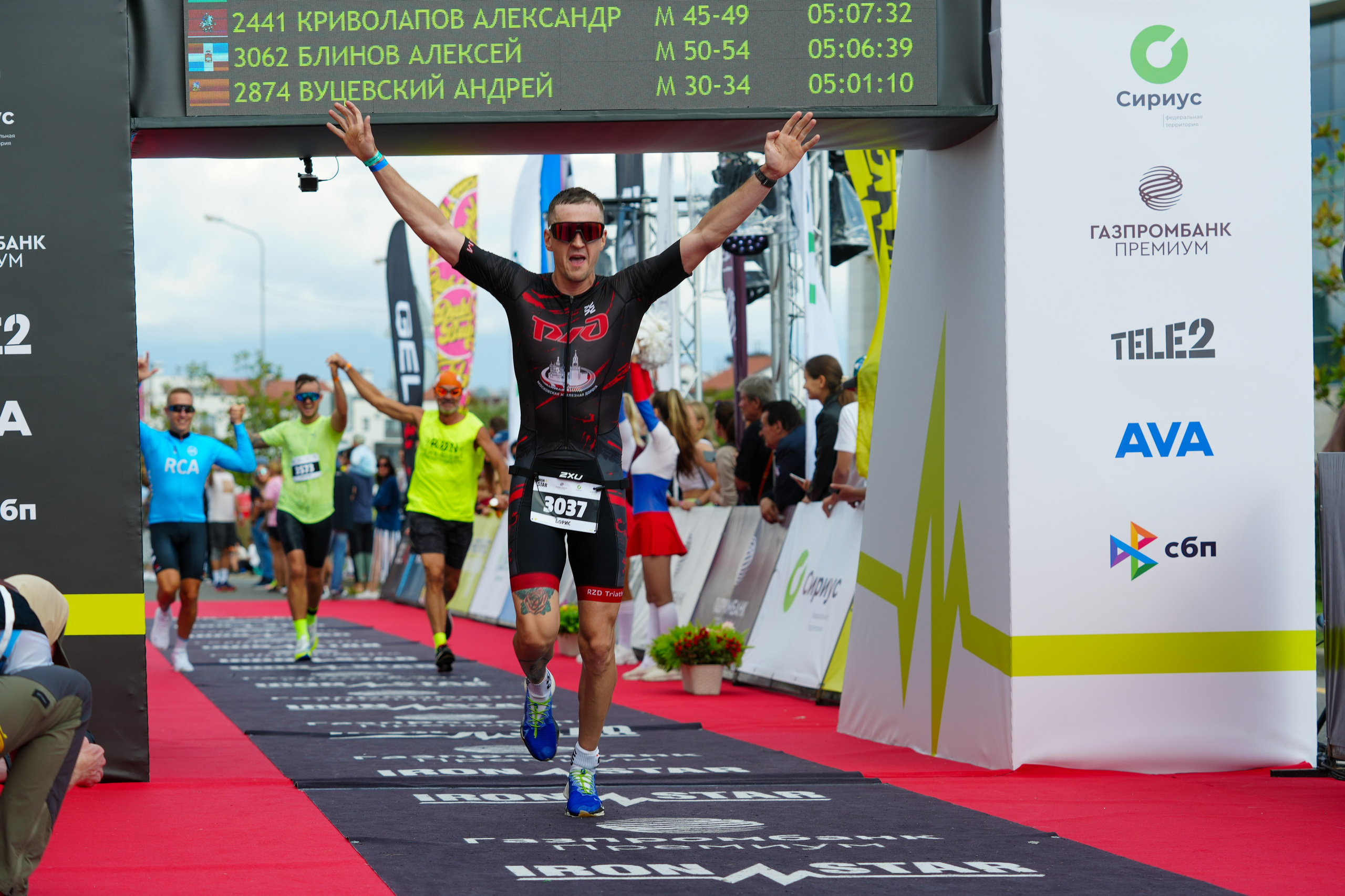 Фотоотчет партнерской интеграции для компании TELE2 на фестивале Ironstar. Репортажный фотограф в Красной Поляне и Сочи Павлюченко Екатерина