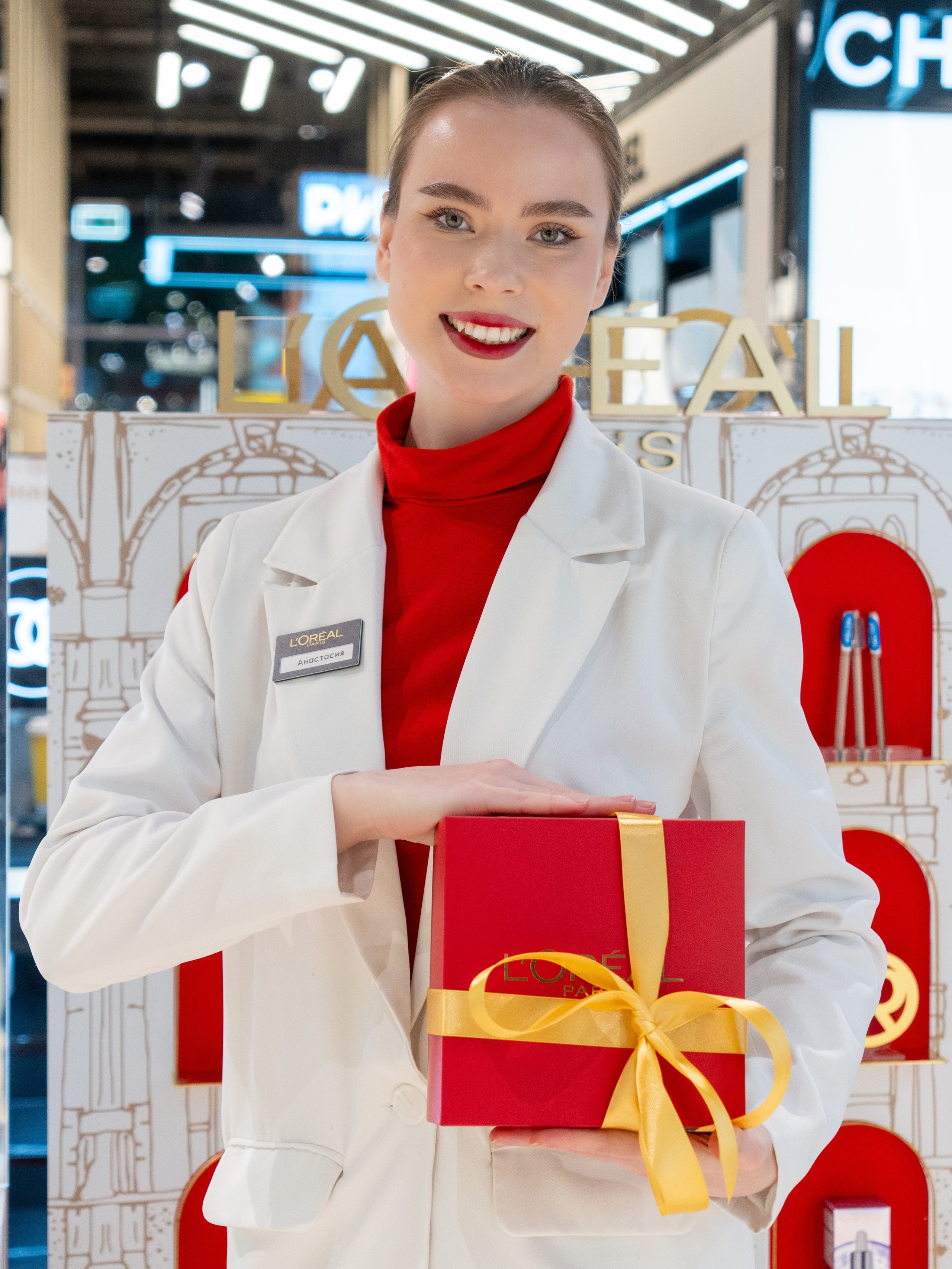 Отчет партнерской интеграции Loreal в магазинах Рив Гош. Репортажный фотограф в Красной Поляне и Сочи Павлюченко Екатерина