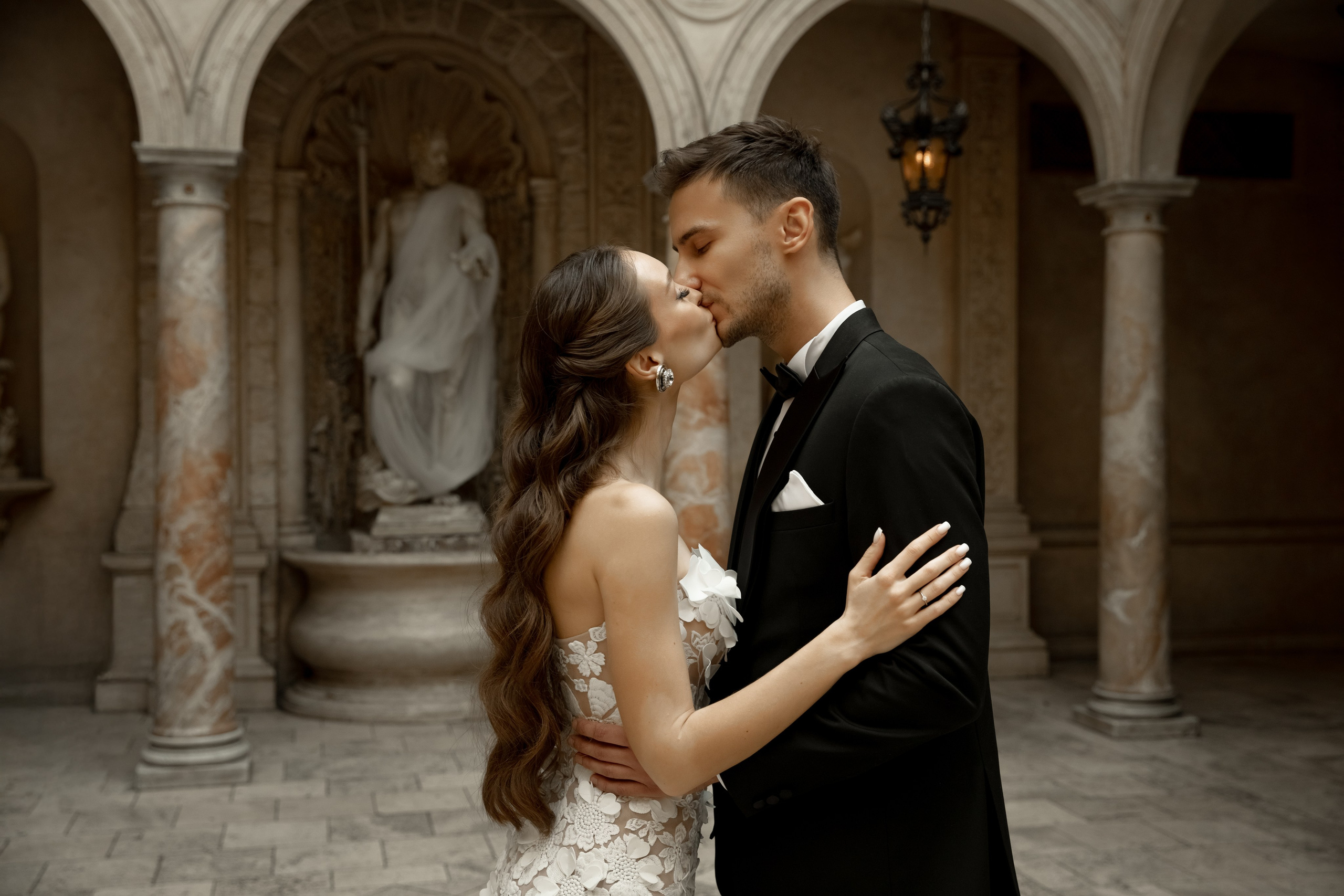 Стильная свадебная фотосессия Москва | Свадебный фотограф. Фотограф брендов и бизнеса в Москве Алексей Сентюрин