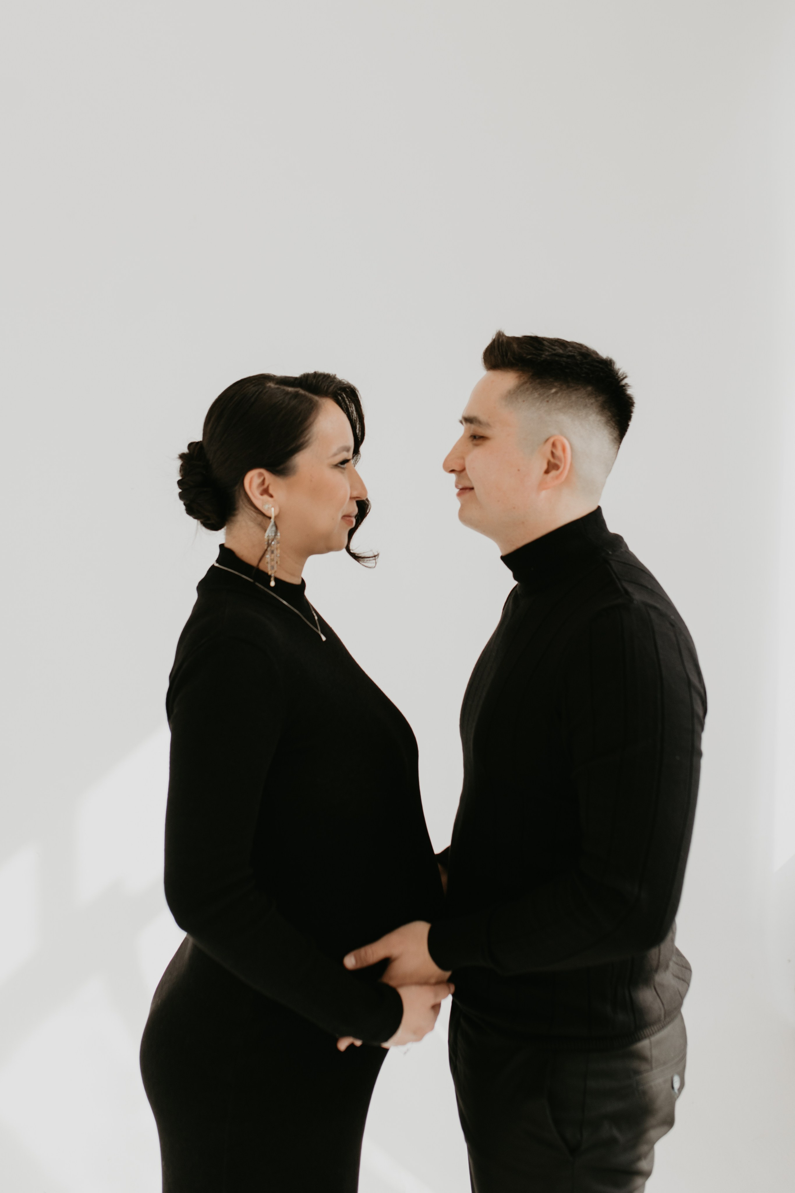 В ожидании Чуда. Свадебный и семейный фотограф в Алматы Laura Dosmann