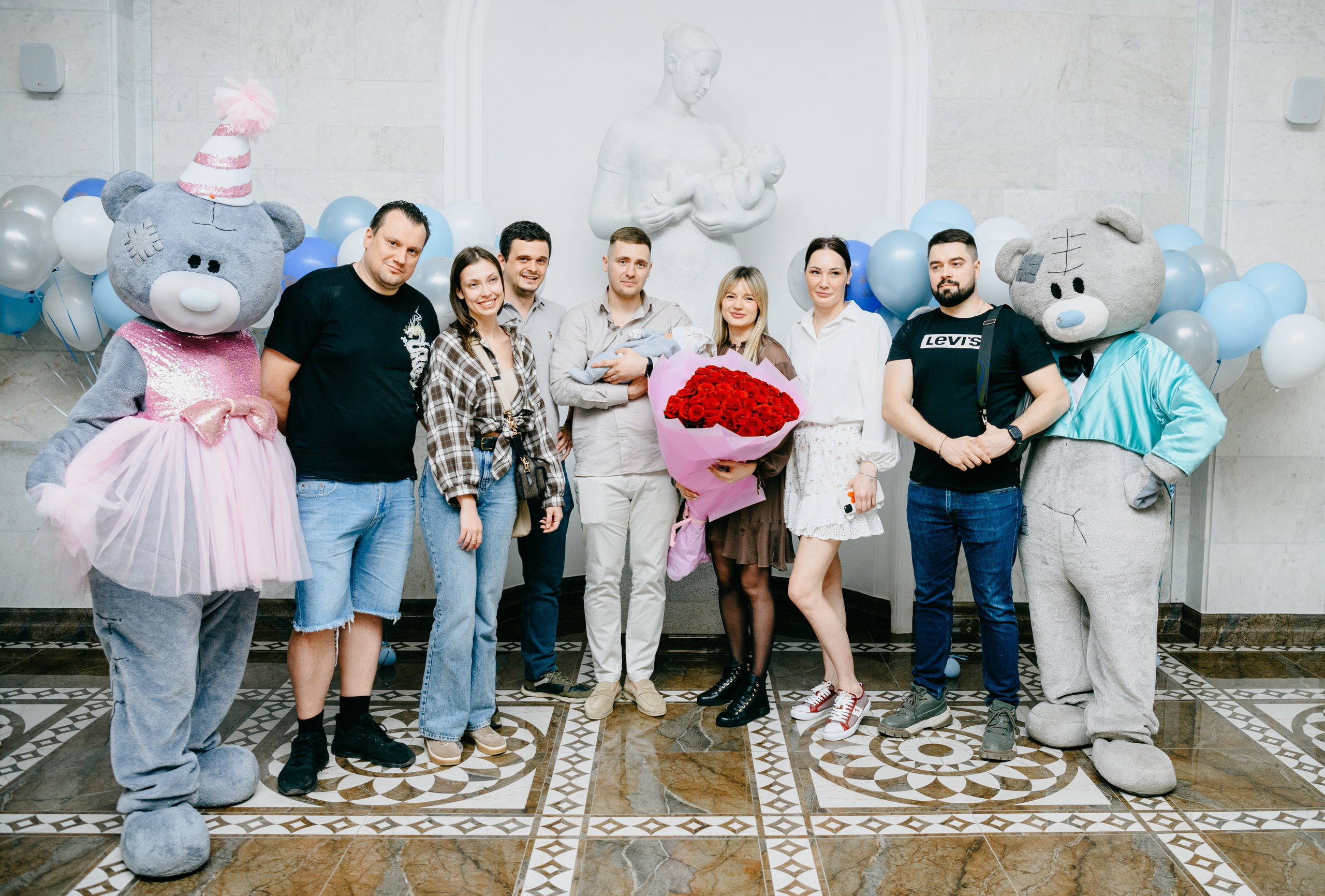 Выписка Владимира. Снегиревка. Фотограф на выписку из роддома в Москве и МО