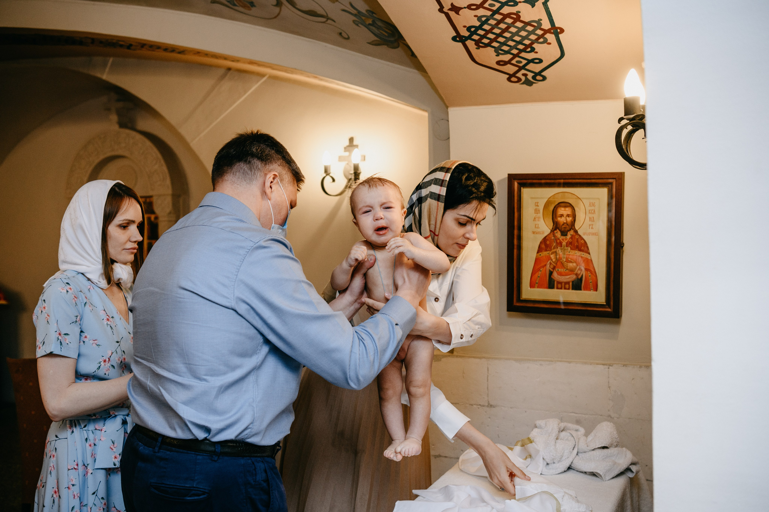 Крещение Александра. Фотограф на выписку из роддома в Москве и МО