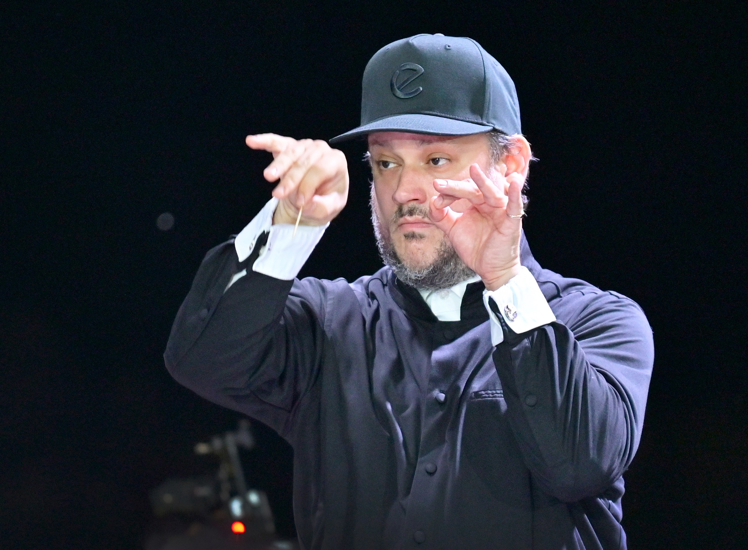 ART | FASHION | PODIUMS |SHOW