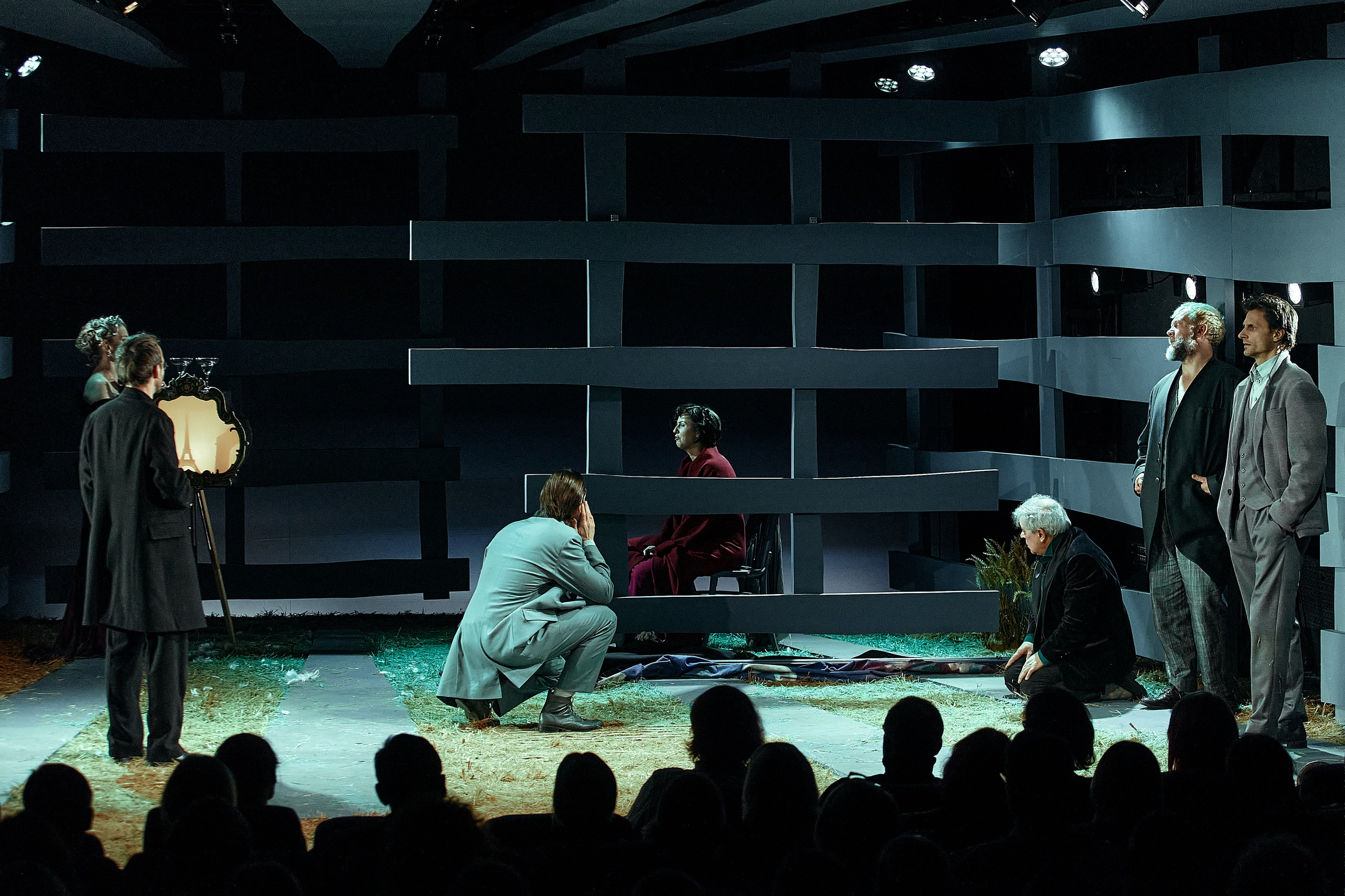 Бесприданница. Приют комедианта. Фотограф Нина Антонова