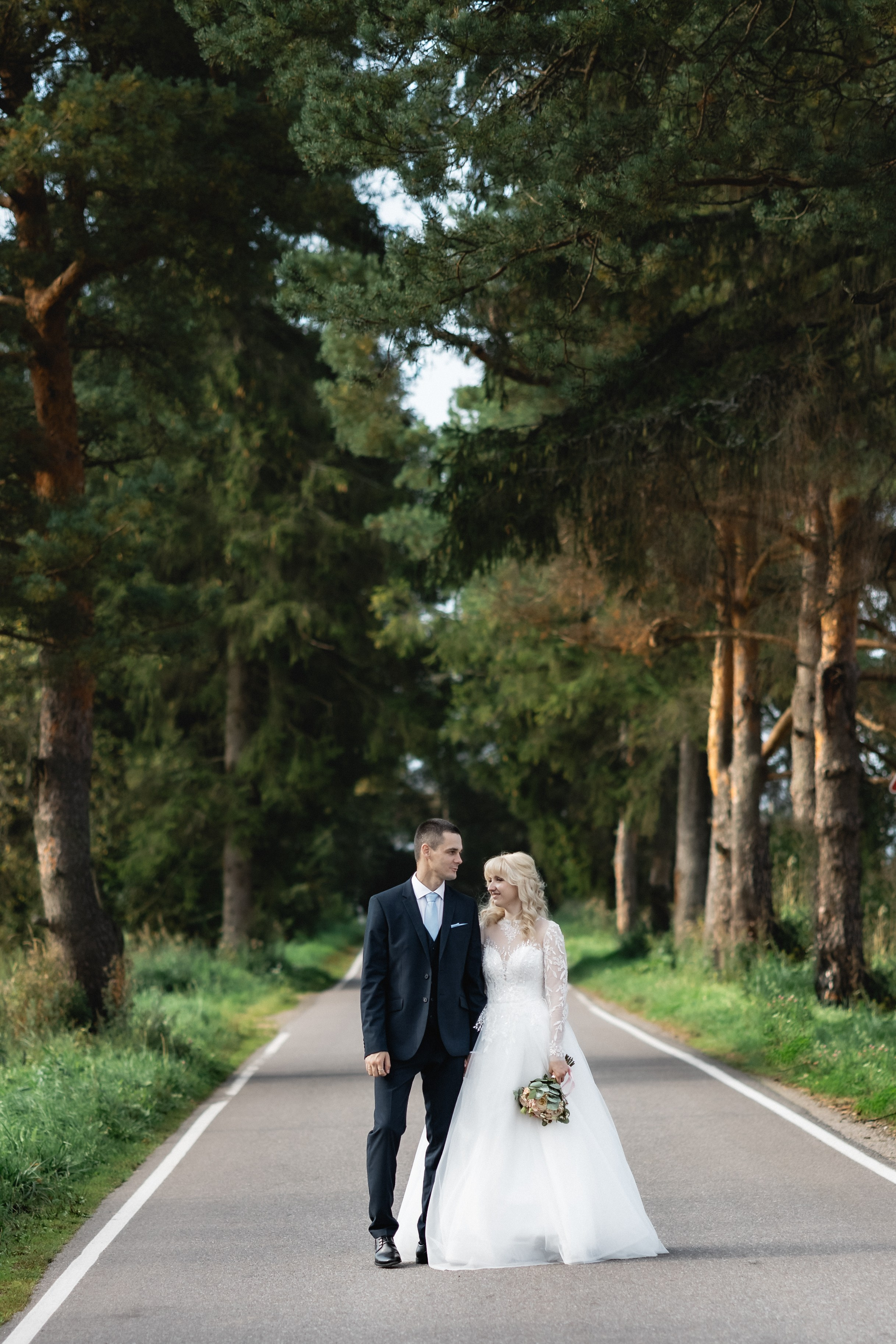 Михаил и Виктория. Свадебный и семейный фотограф в г. Волхов Алексей Кочерыжкин