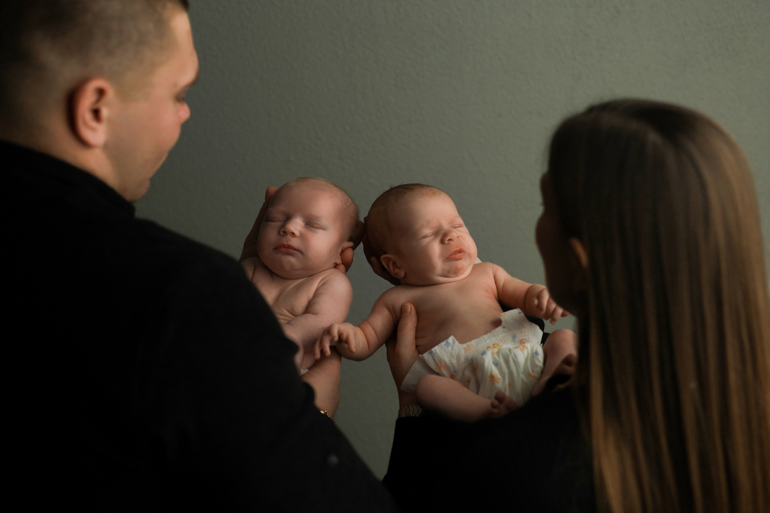 Двойни. Фотограф новорожденных Саратов