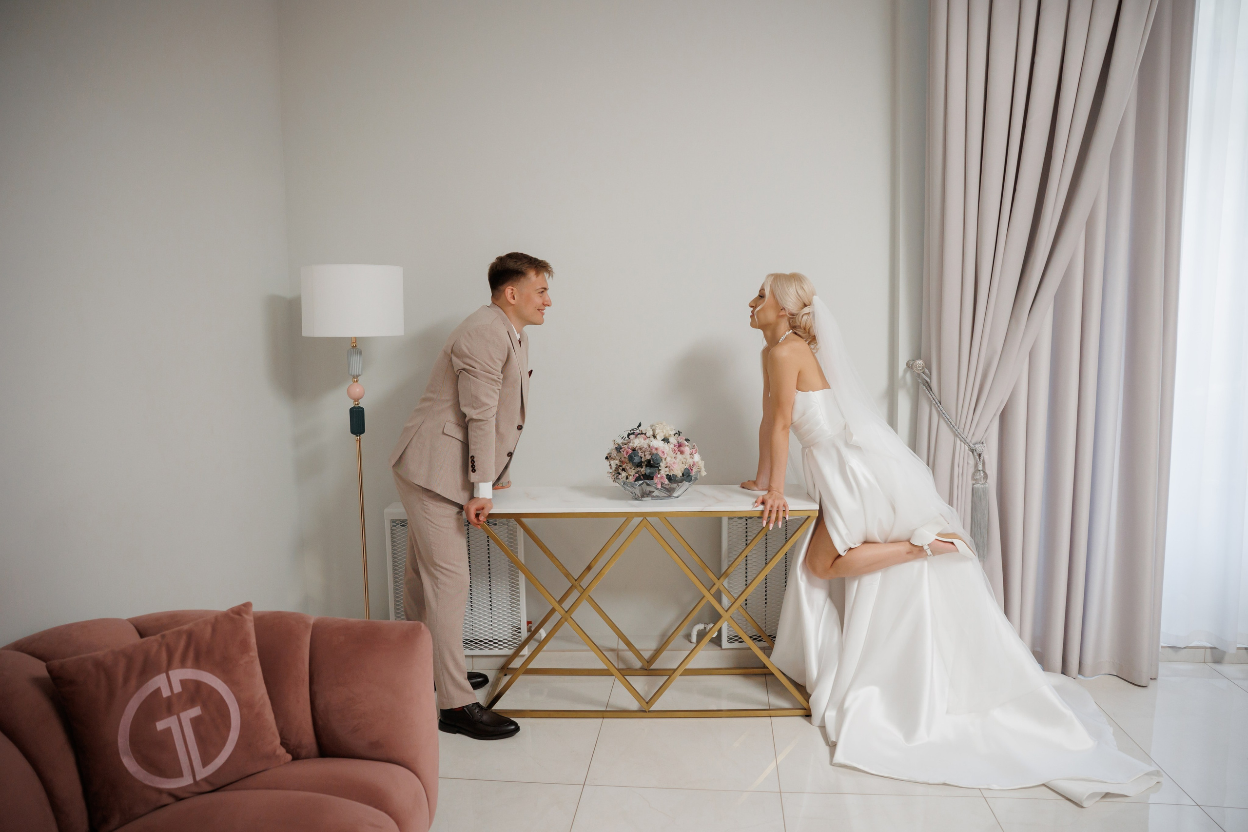 Отель «Милан», Шипиловский ЗАГС, прогулка в парке Царицыно. Свадебный и репортажный фотограф (Москва, Королев и другие)