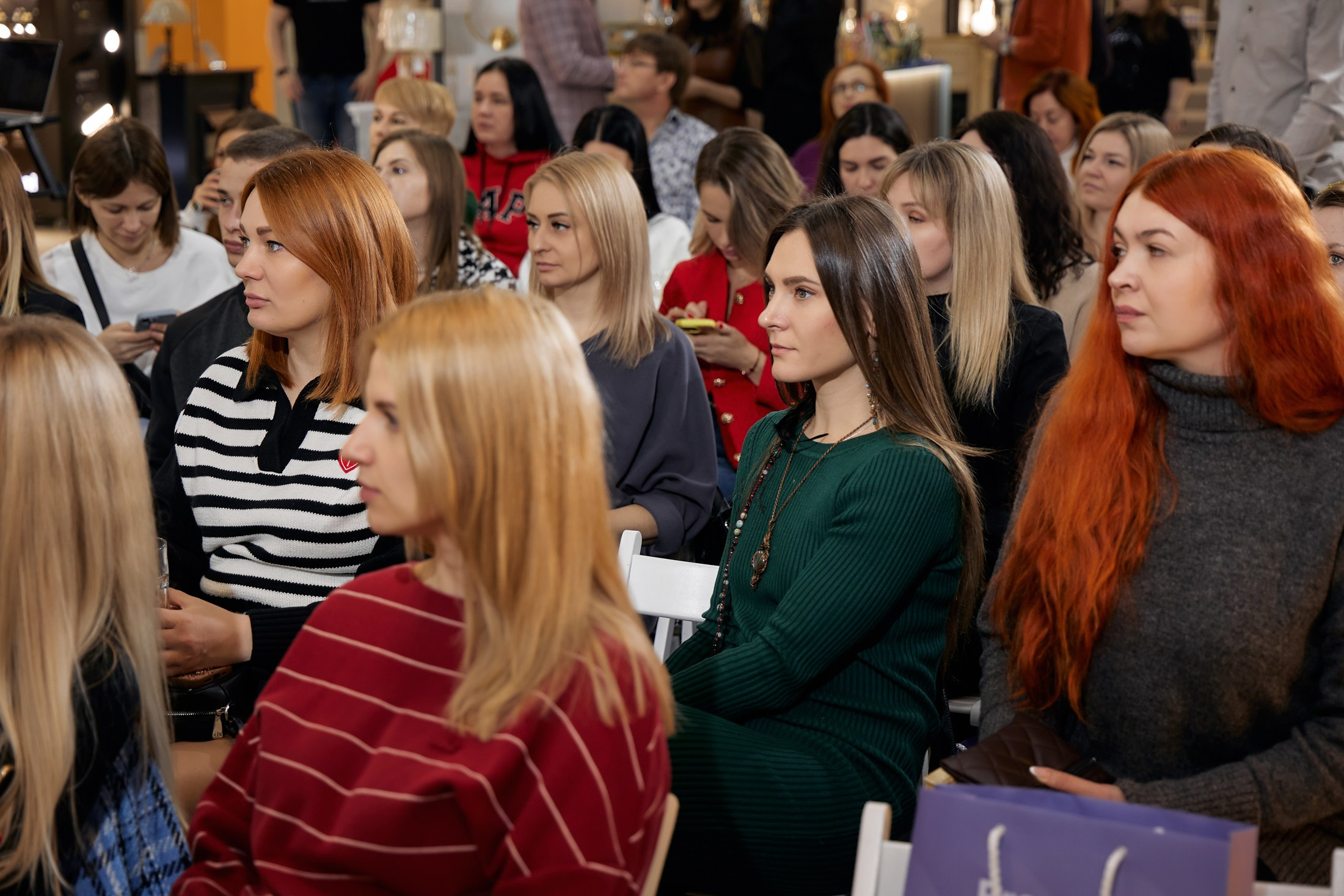 Конференция Светолок. Свадебный репортажный и фуд фотограф в Барнауле Гайфулин Виталий