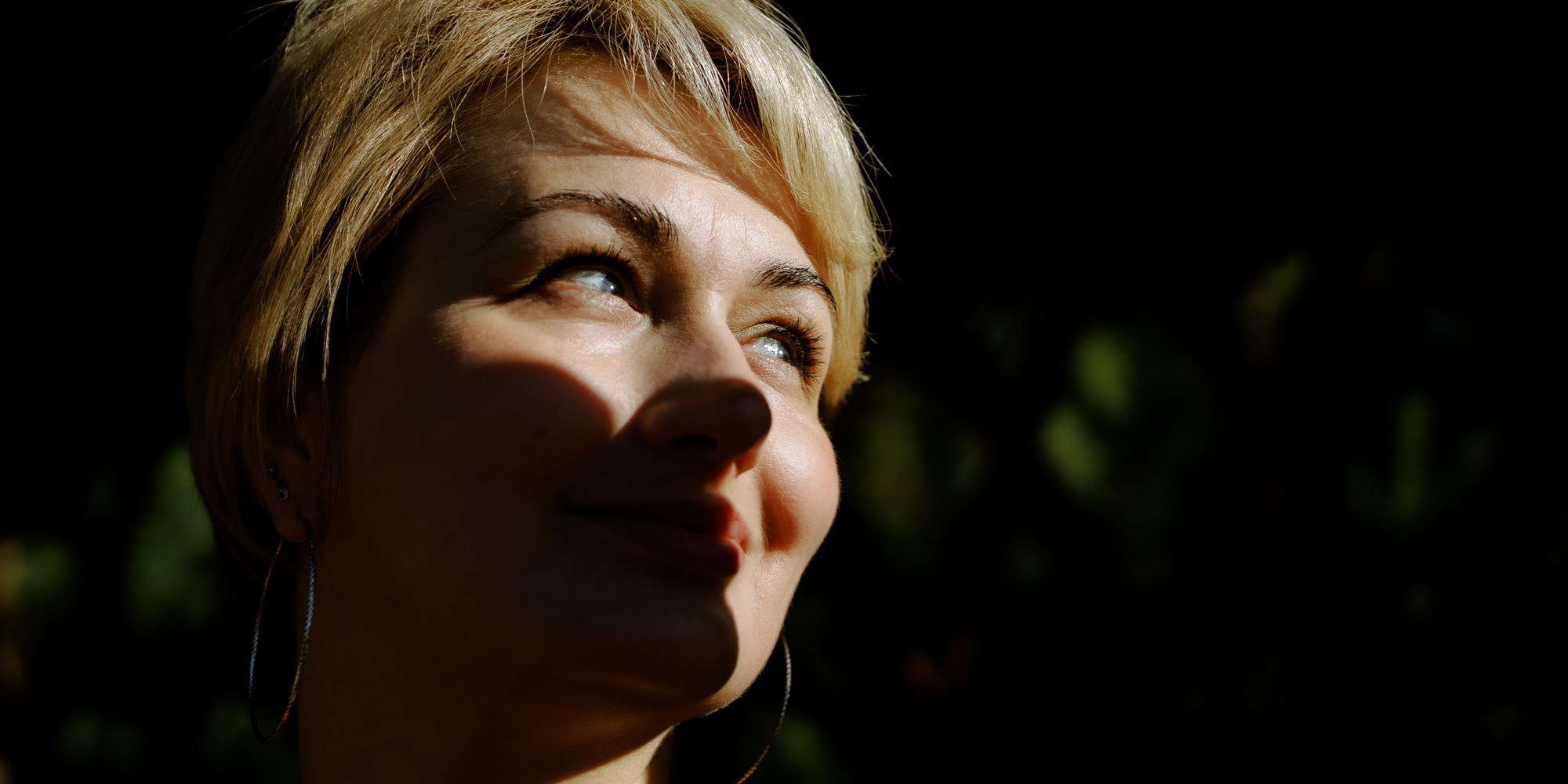 Татьяна, прогулка в парке Ильинка. Свадебный и семейный фотограф в г. Волхов Алексей Кочерыжкин